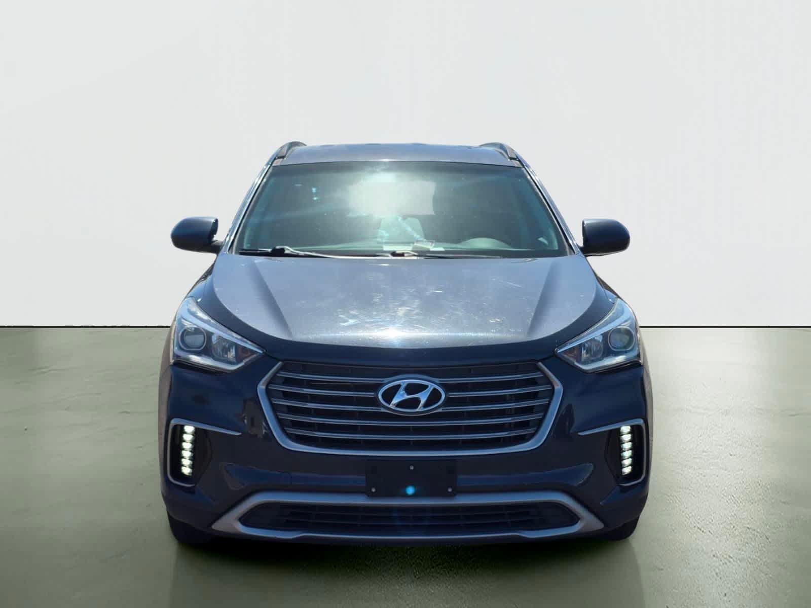 Thumbnail: 2017 Hyundai Santa Fe - 9