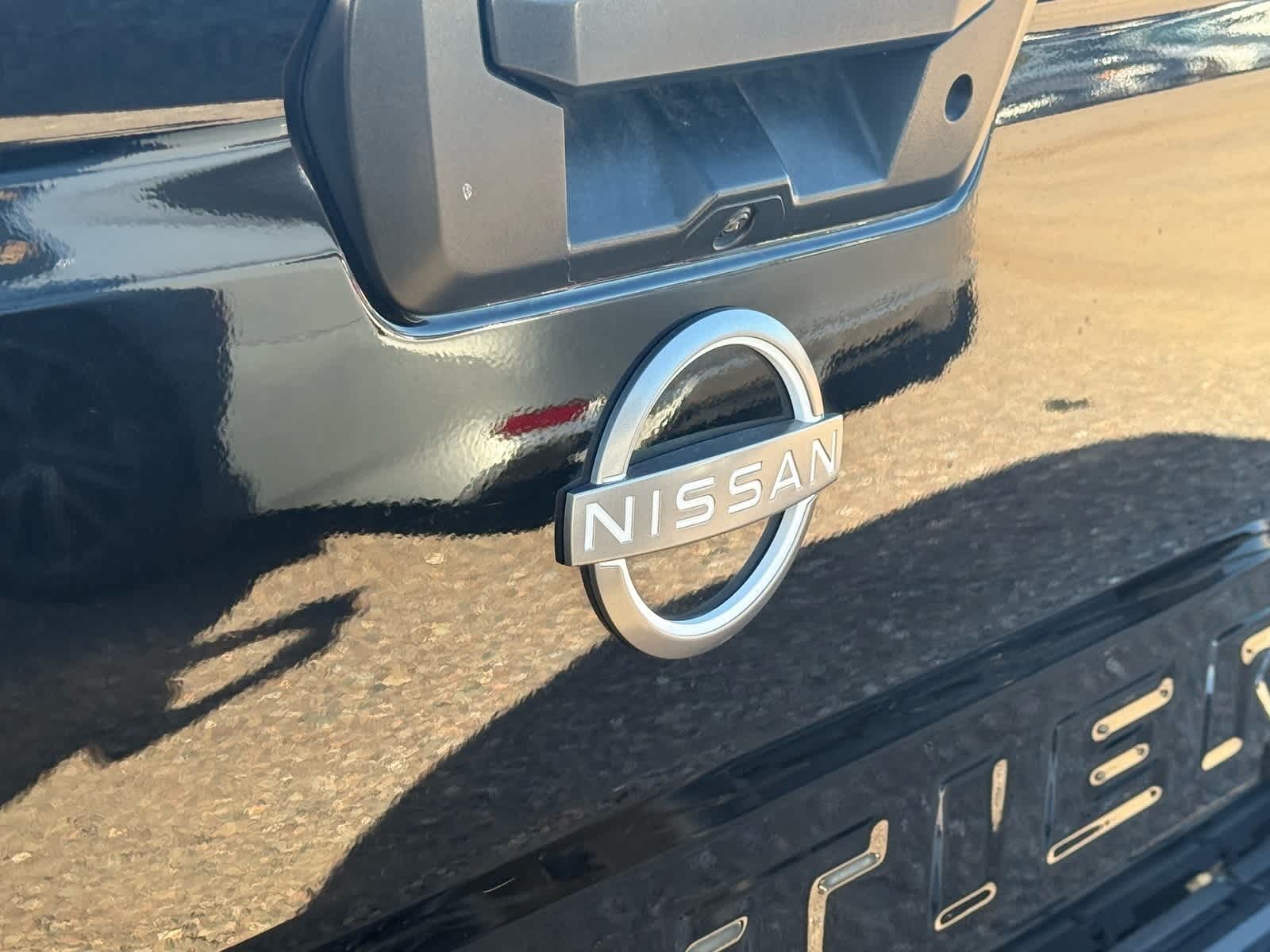 Thumbnail: 2022 Nissan Frontier - 8