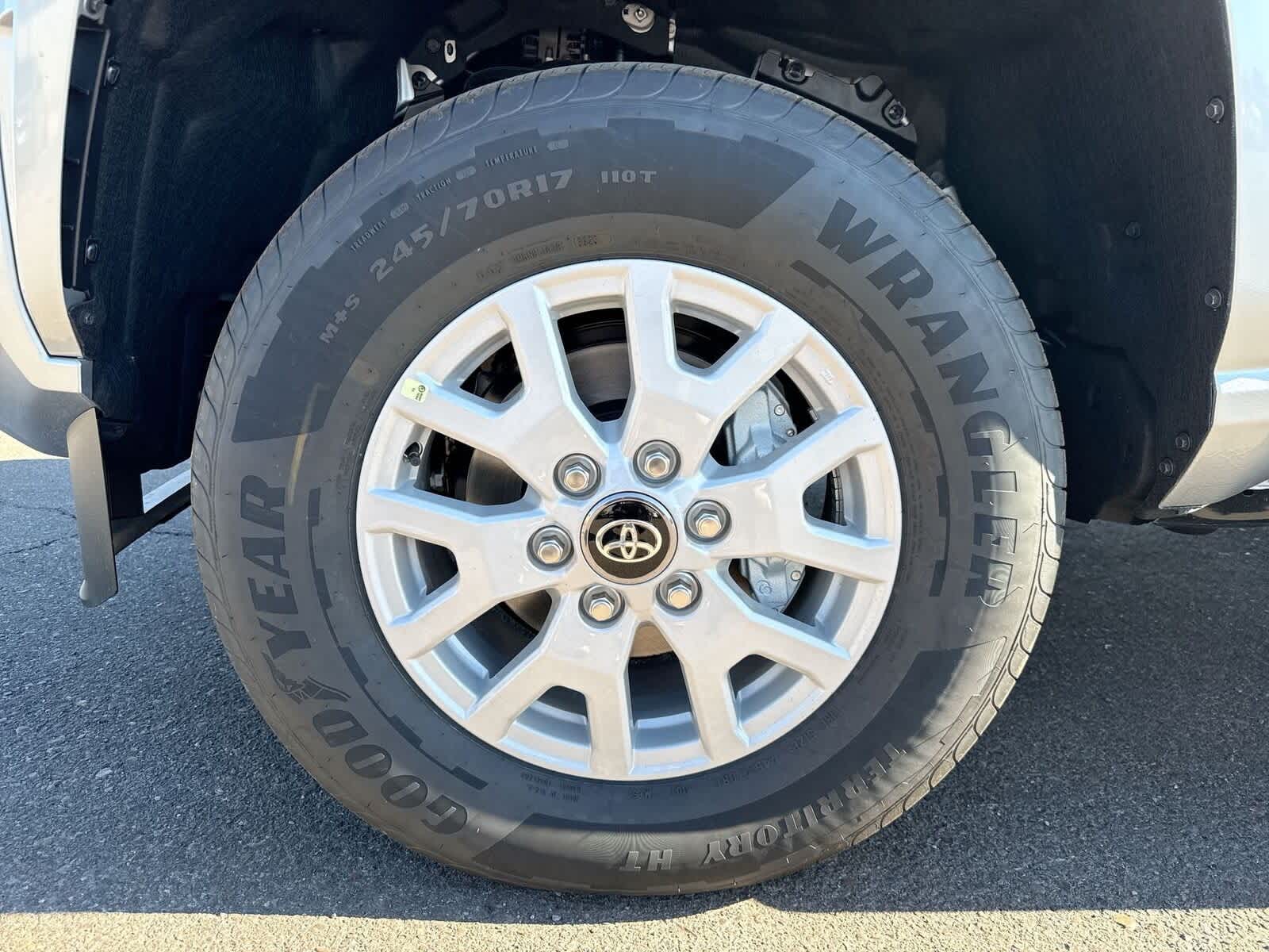 Thumbnail: 2025 Toyota Tacoma - 10