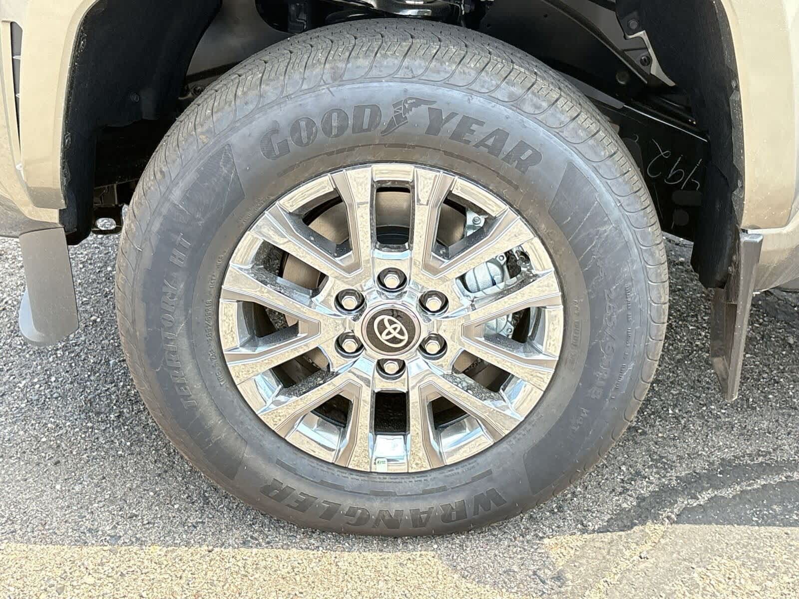 Thumbnail: 2025 Toyota Tacoma - 10