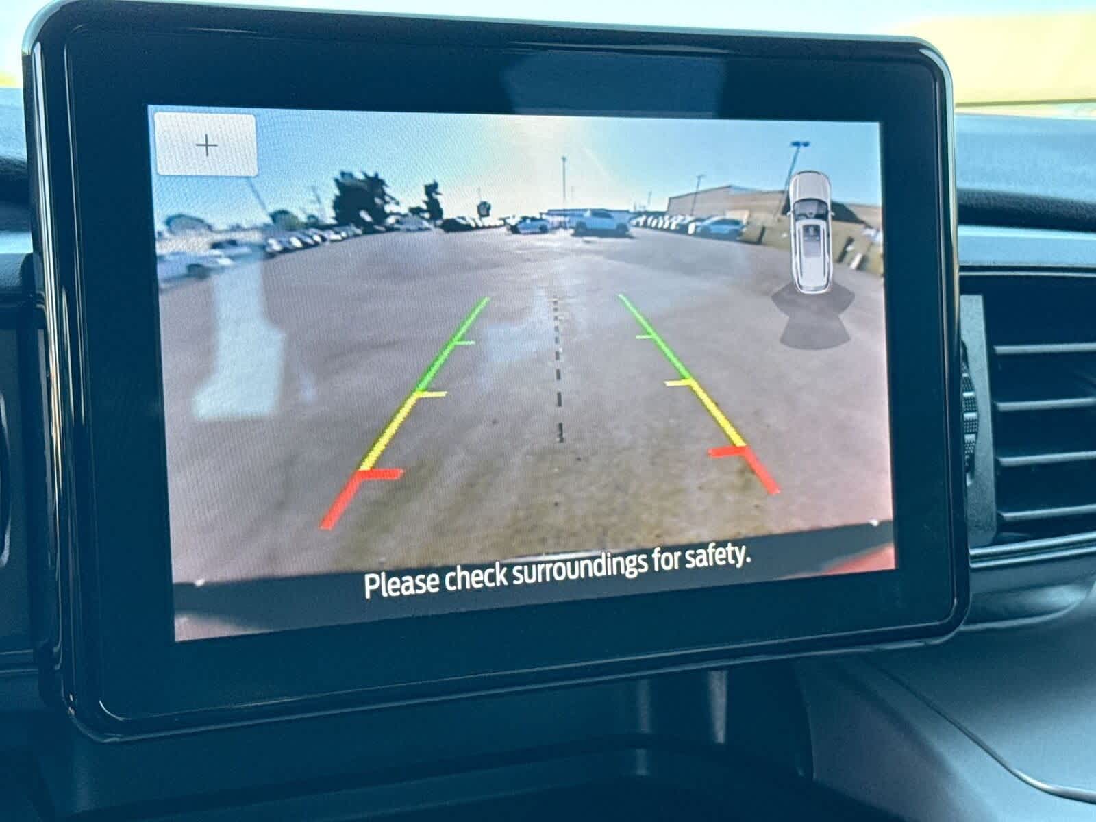 Thumbnail: 2022 Ford Explorer - 20