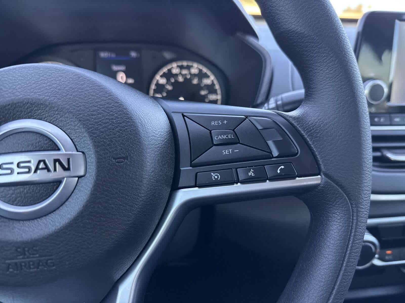 Thumbnail: 2021 Nissan Altima - 28