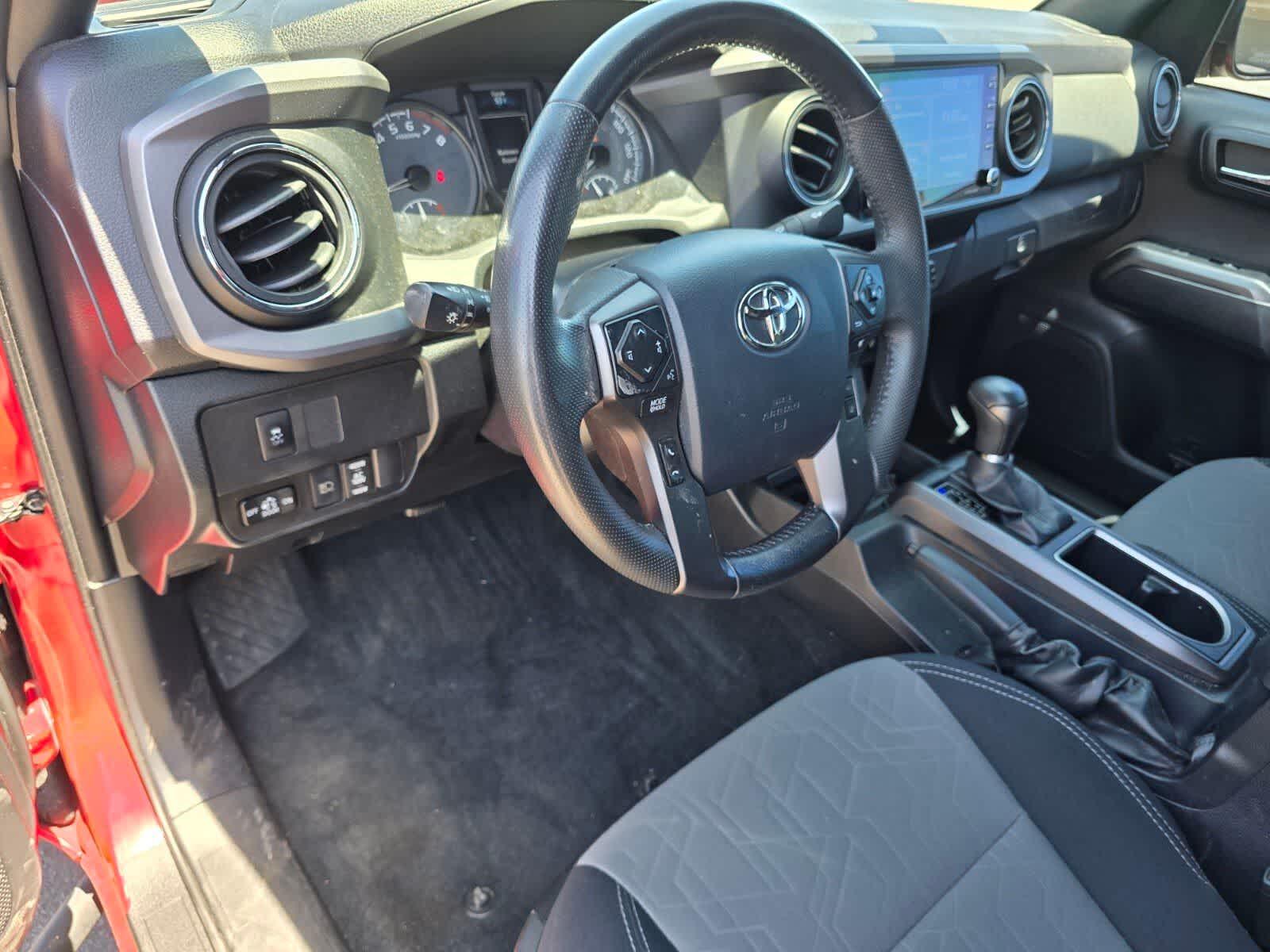 Thumbnail: 2020 Toyota Tacoma - 13