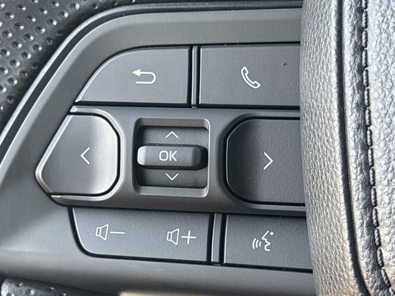 Thumbnail: 2025 Toyota Tacoma - 28