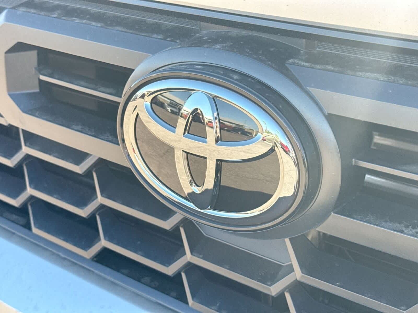 Thumbnail: 2025 Toyota Tacoma - 32