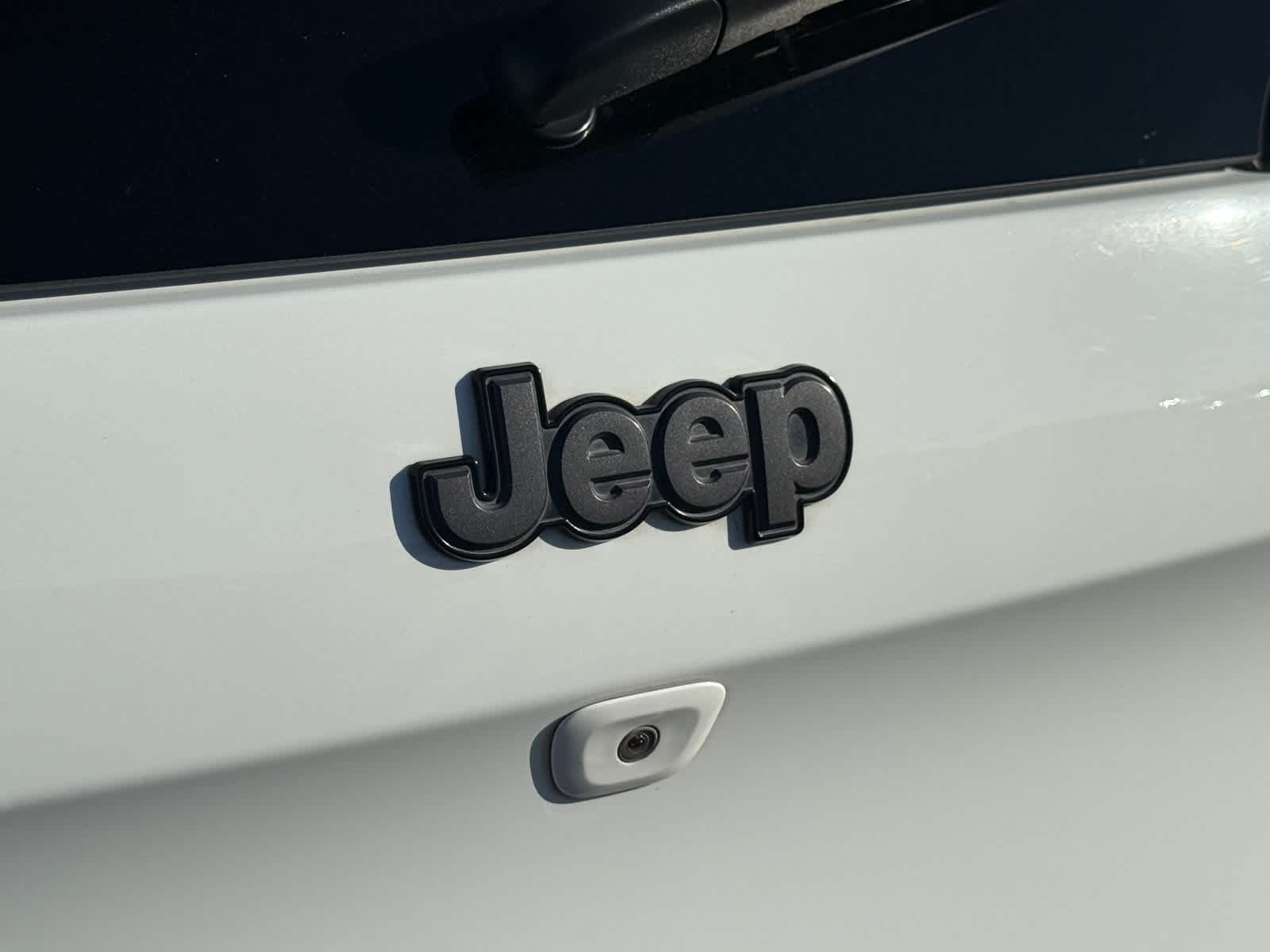 Thumbnail: 2016 Jeep Cherokee - 10