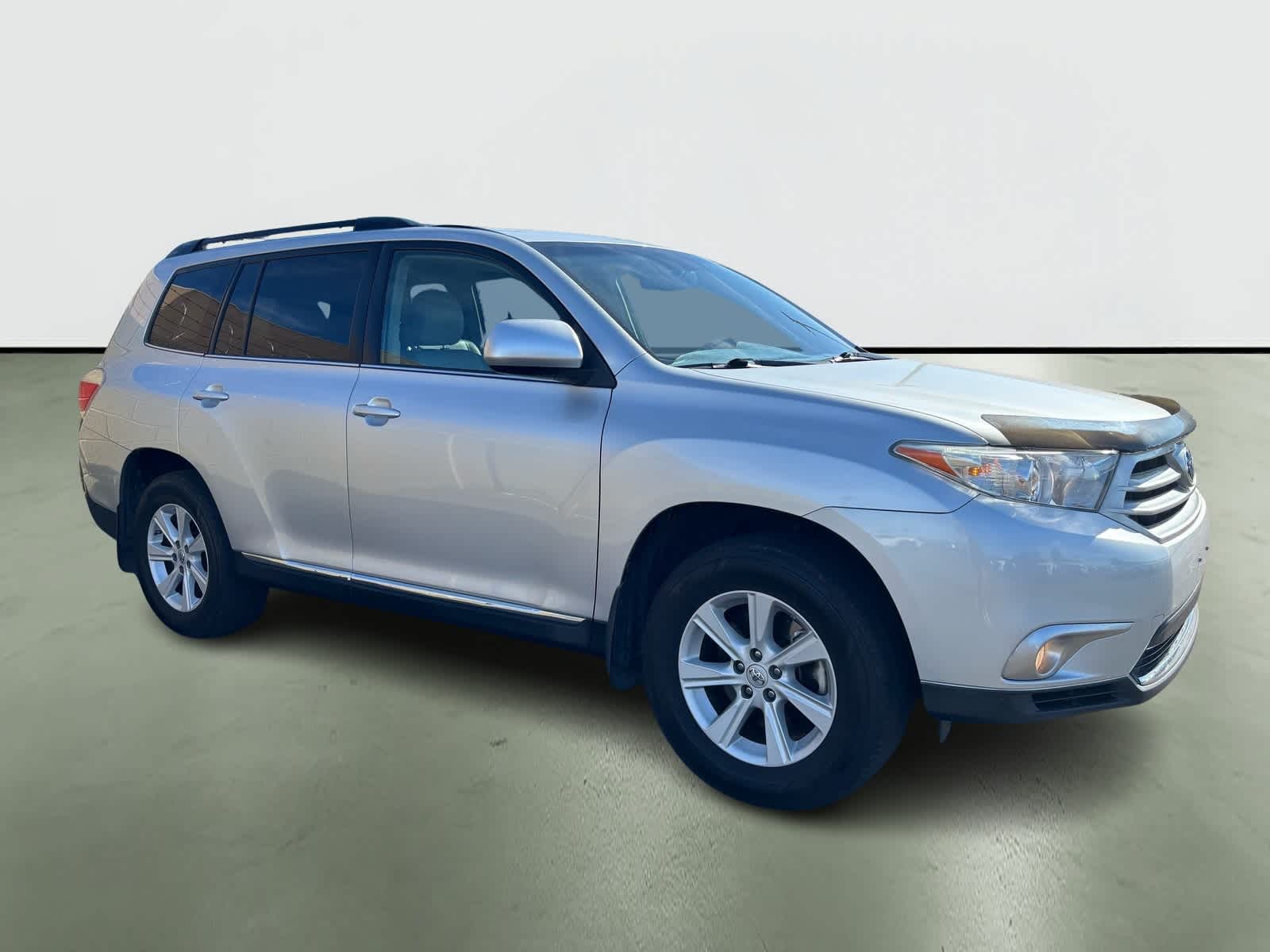 Thumbnail: 2012 Toyota Highlander - 4