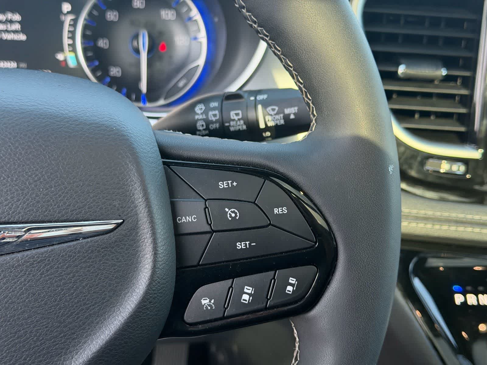 Thumbnail: 2025 Chrysler Pacifica - 19