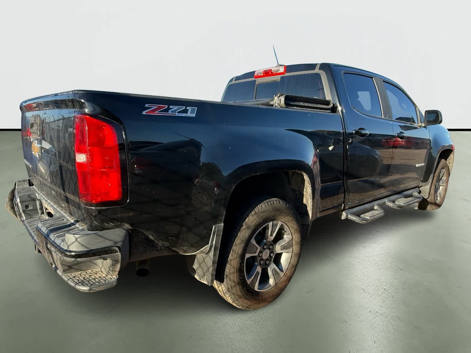 Thumbnail: 2017 Chevrolet Colorado - 4