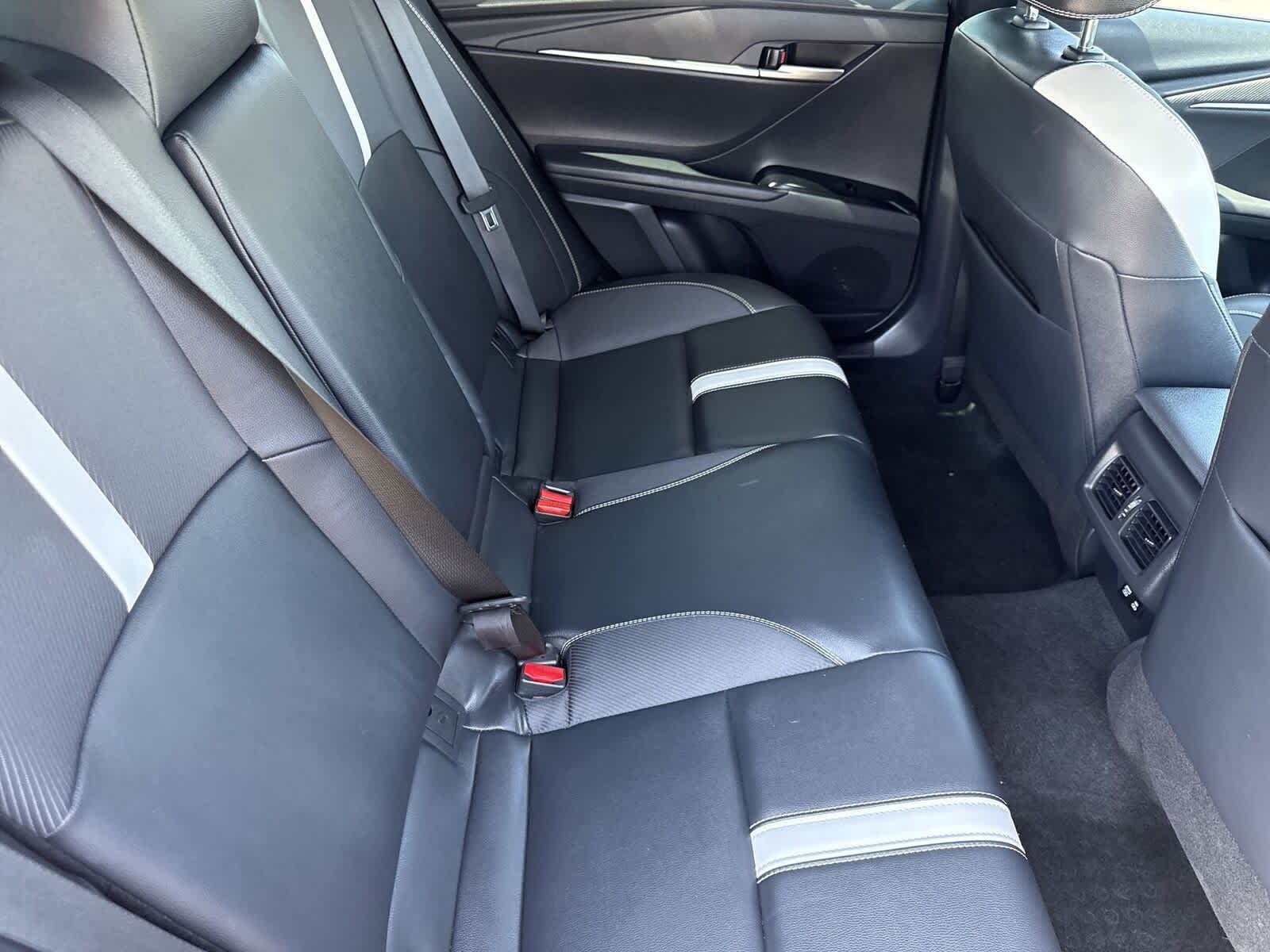 2025 Toyota Camry SE 13