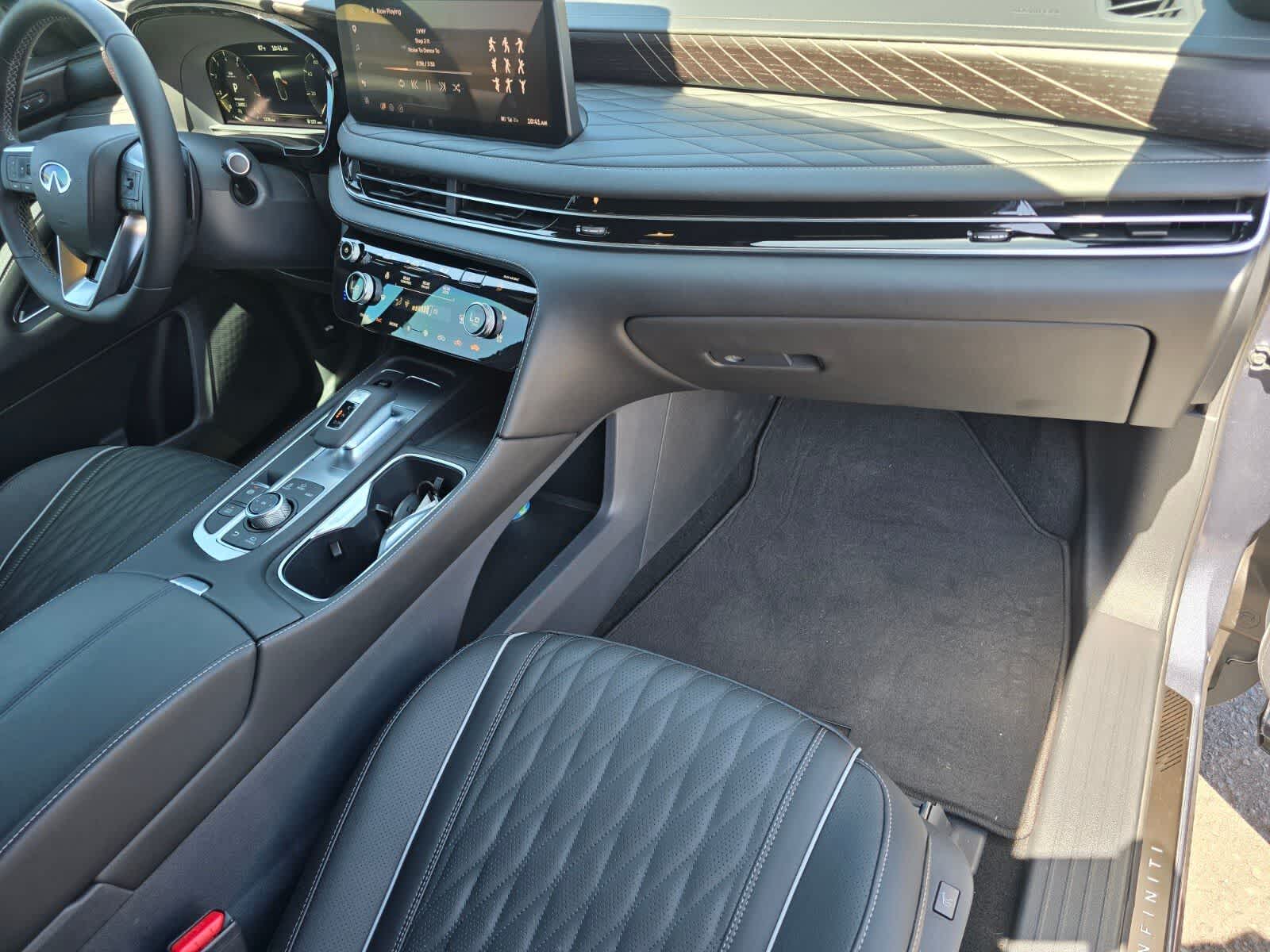 Thumbnail: 2026 INFINITI QX60 - 11