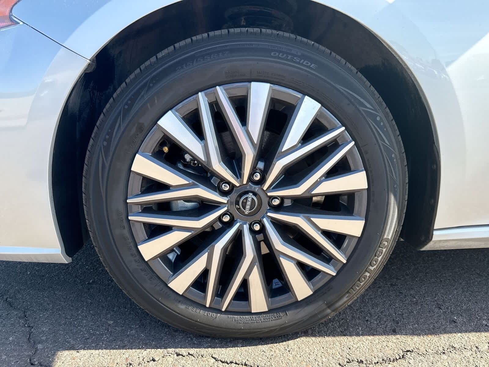 Thumbnail: 2023 Nissan Altima - 10