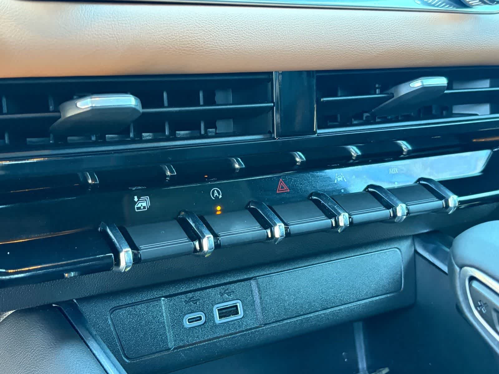 Thumbnail: 2024 GMC Canyon - 21