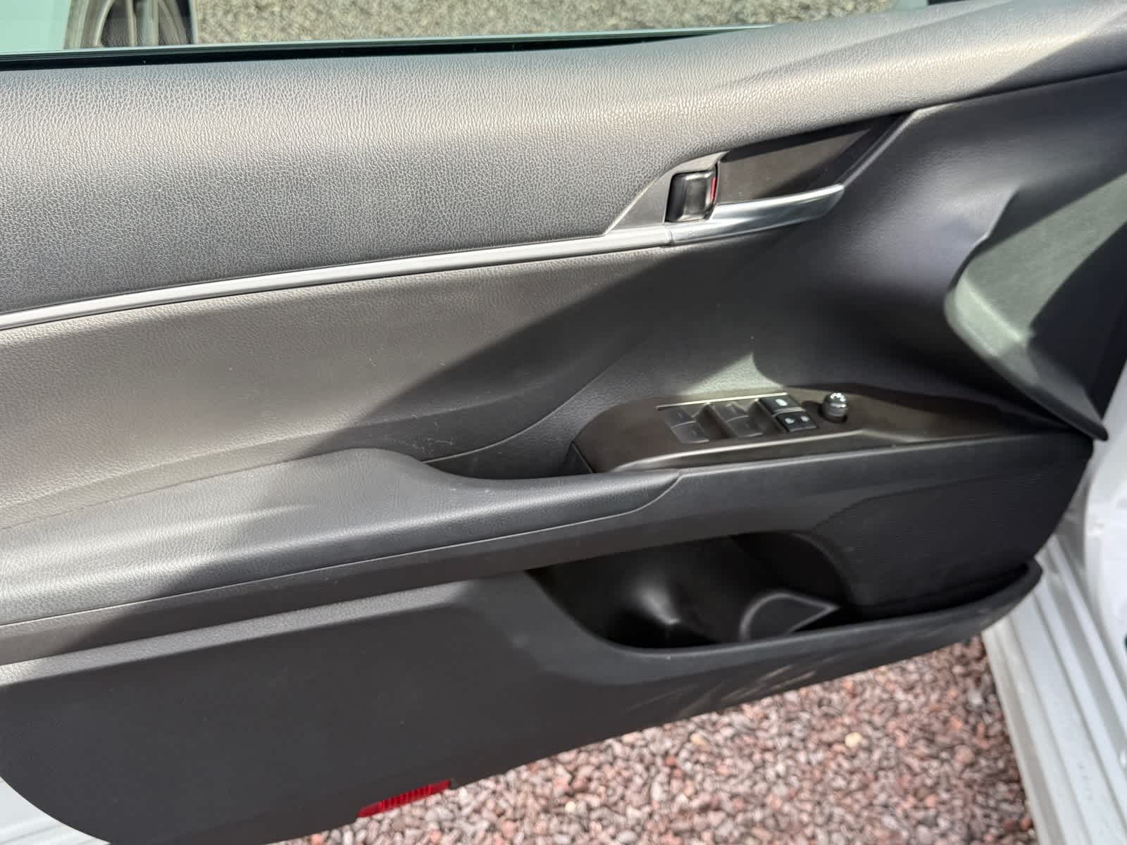 Thumbnail: 2022 Toyota Camry - 10