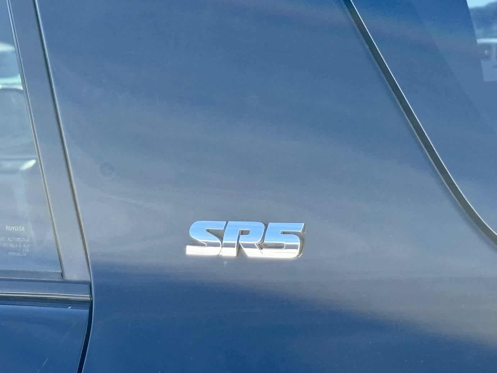 Thumbnail: 2011 Toyota 4Runner - 11