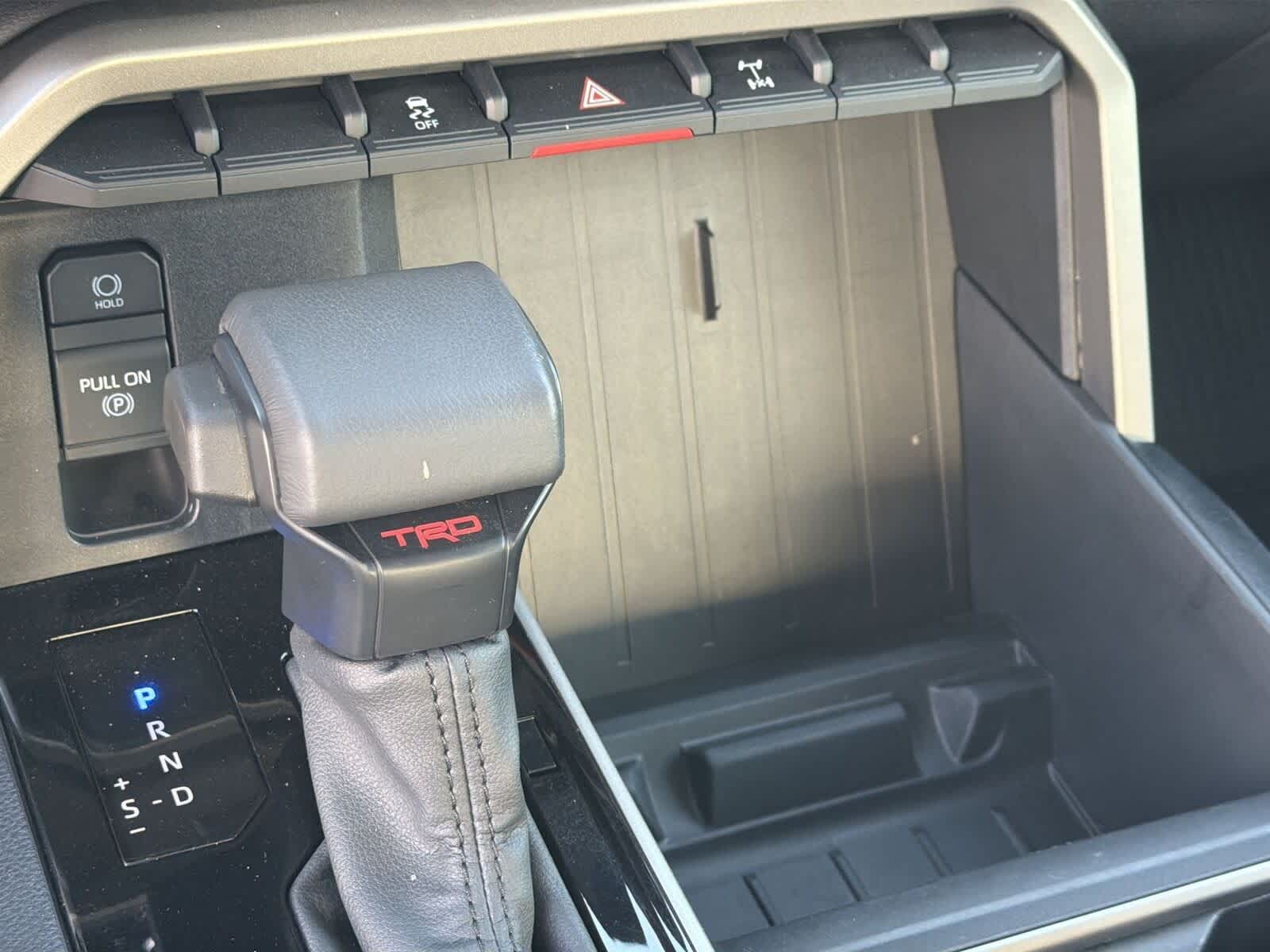 Thumbnail: 2024 Toyota Tundra - 24