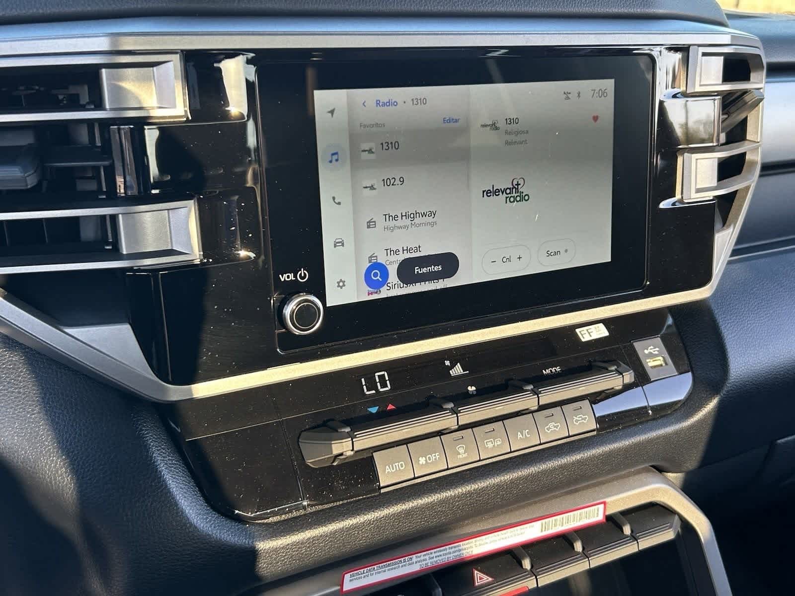 Thumbnail: 2024 Toyota Tundra - 19