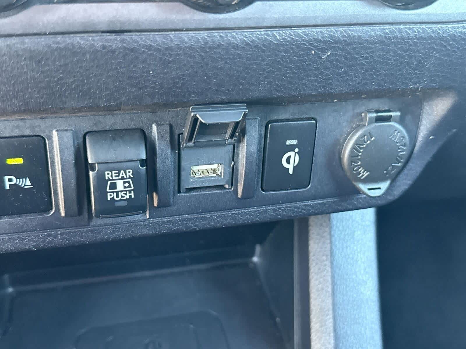 Thumbnail: 2021 Toyota Tacoma - 24