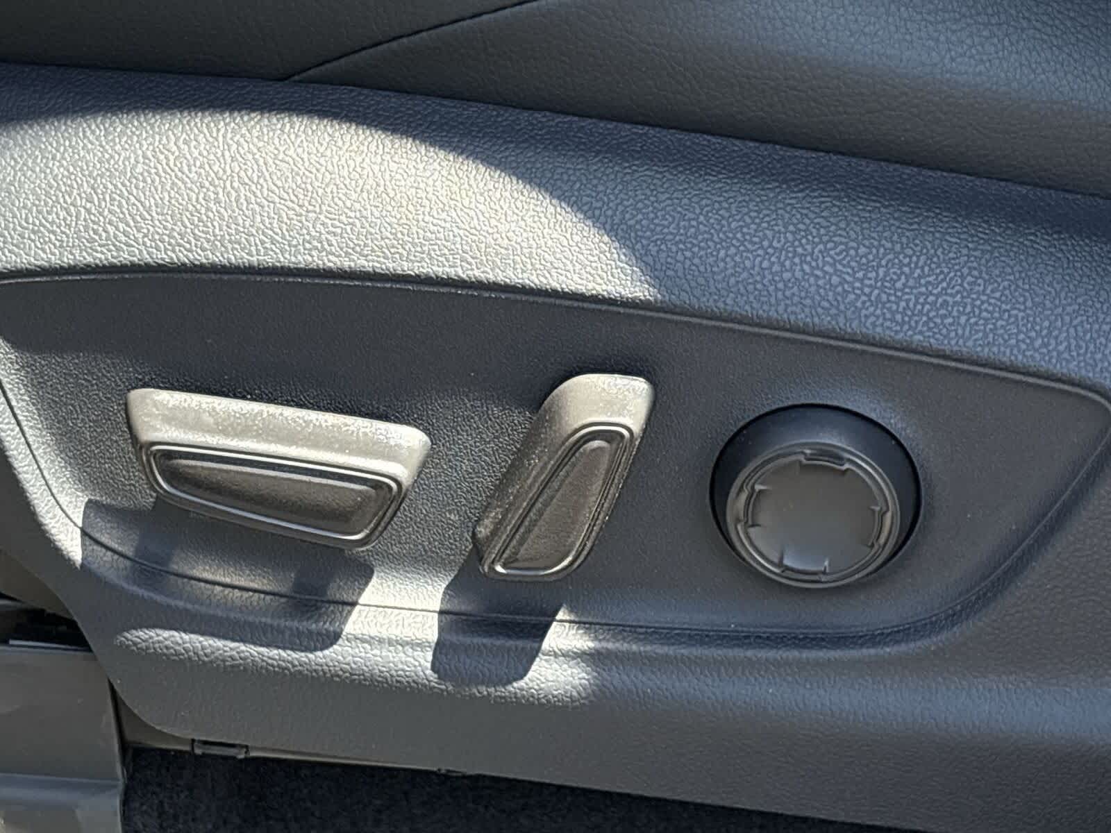 Thumbnail: 2025 Toyota Tacoma - 18