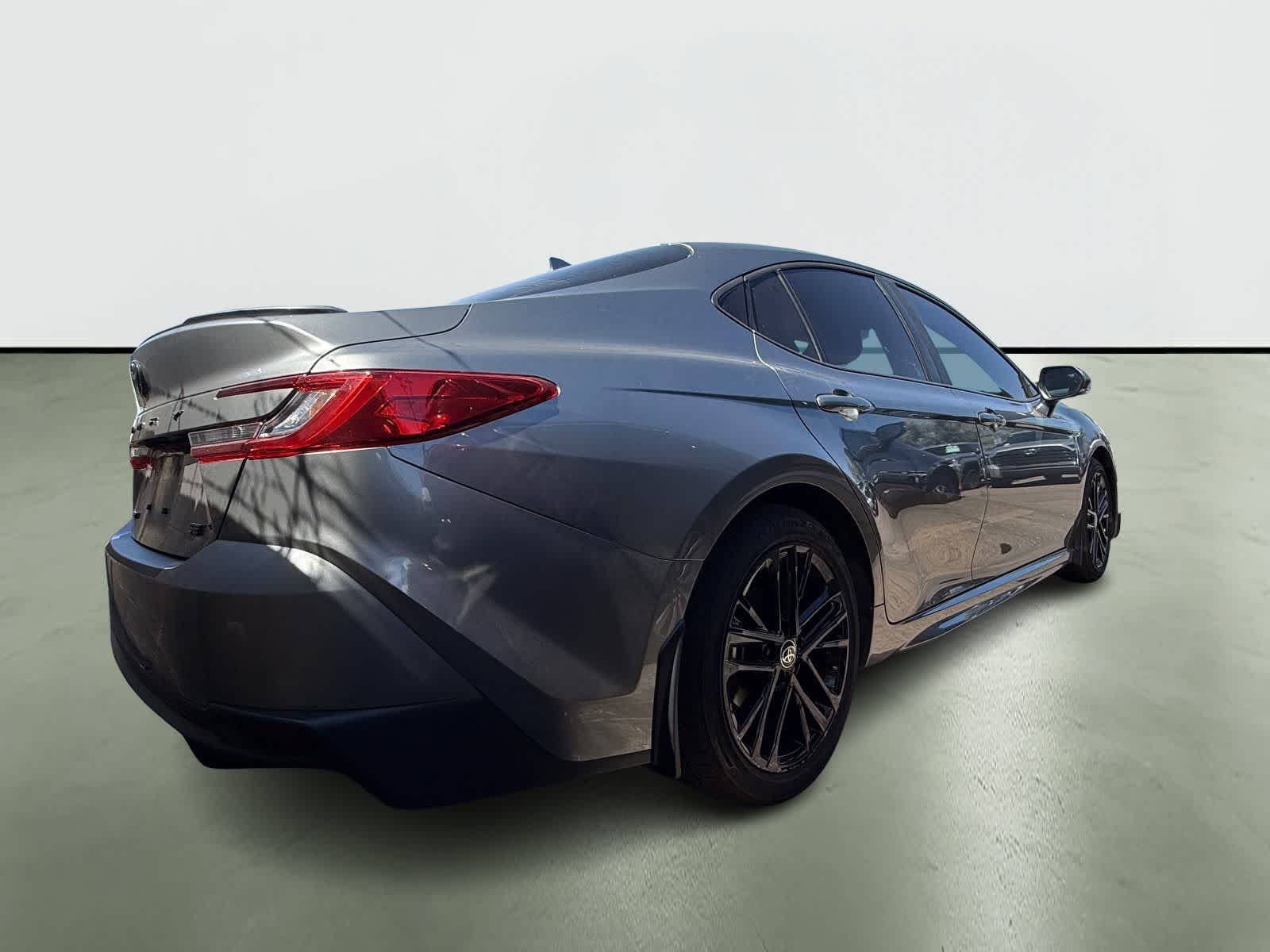 Thumbnail: 2025 Toyota Camry - 4