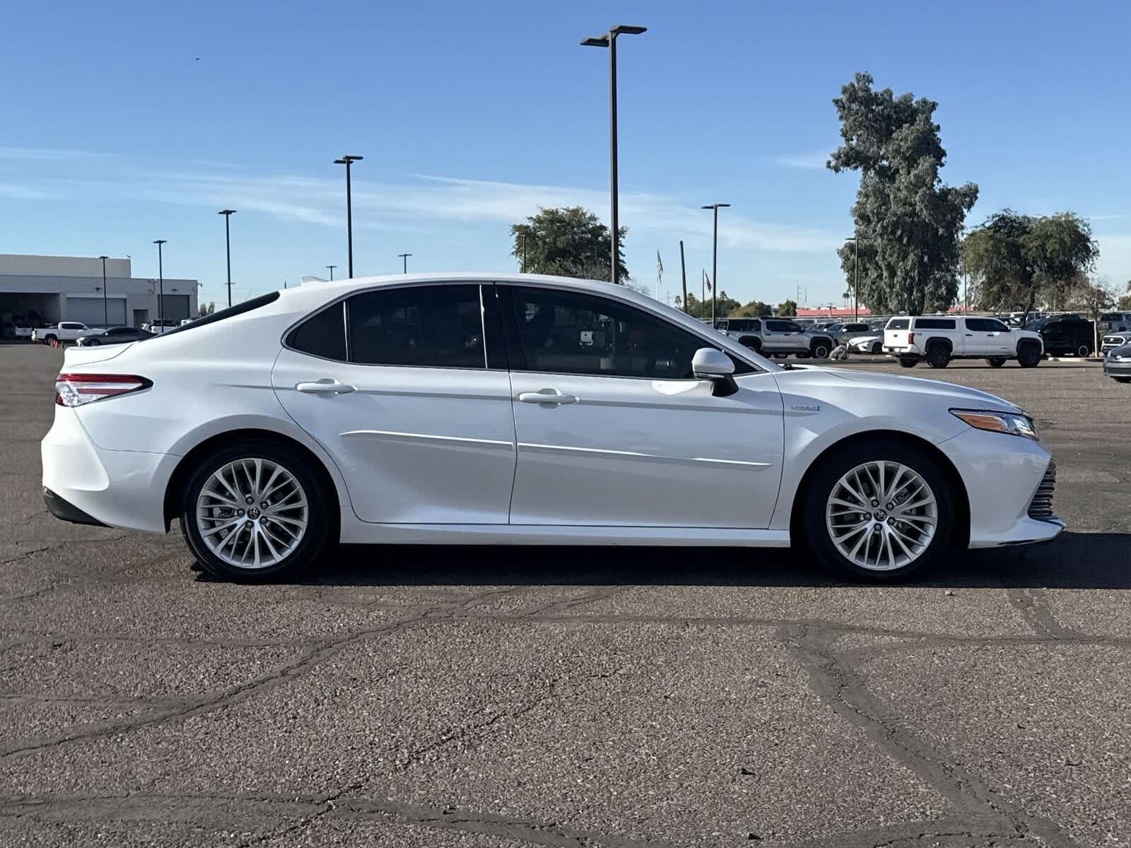 Thumbnail: 2019 Toyota Camry - 5