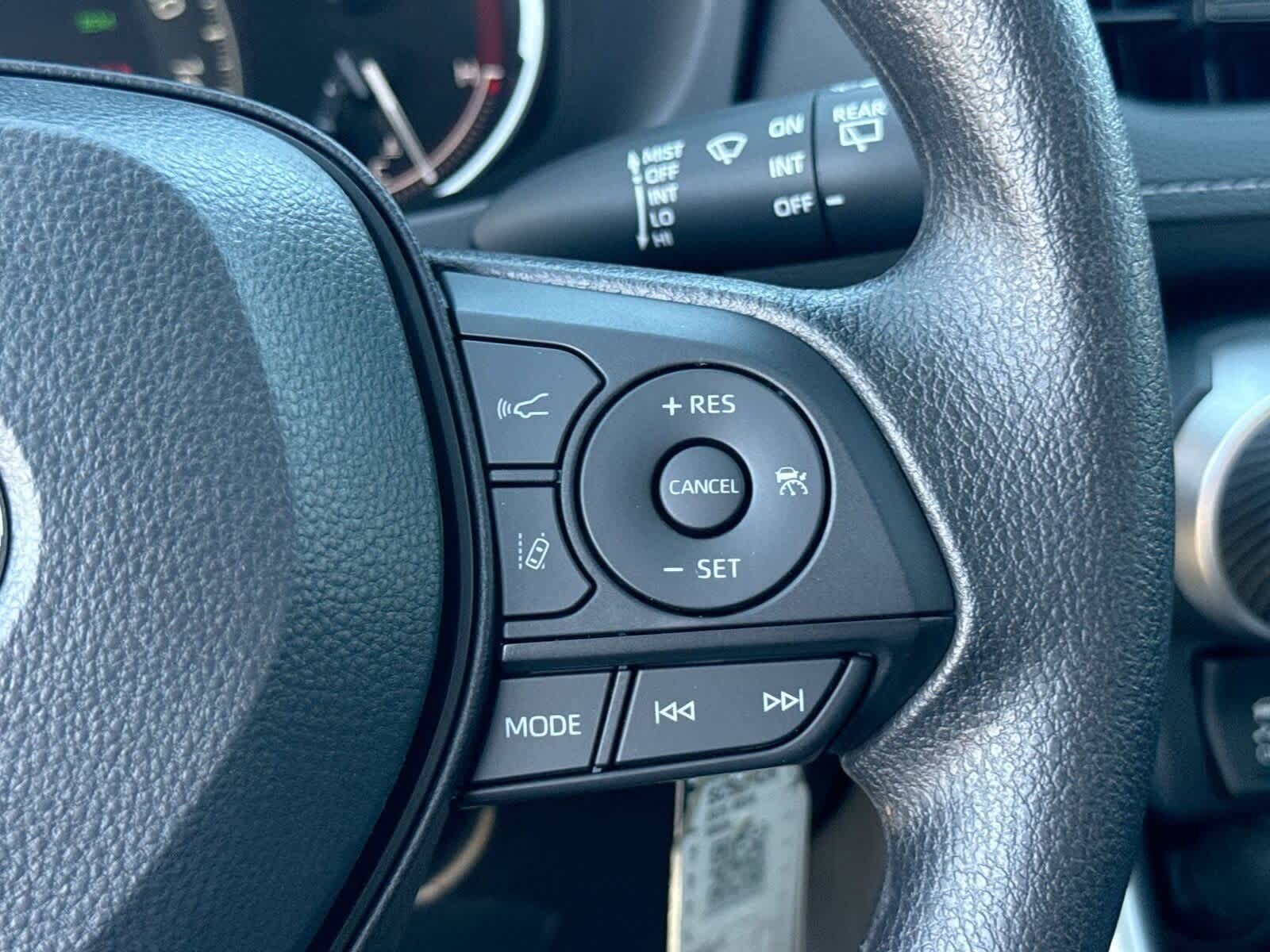 Thumbnail: 2025 Toyota RAV4 - 26