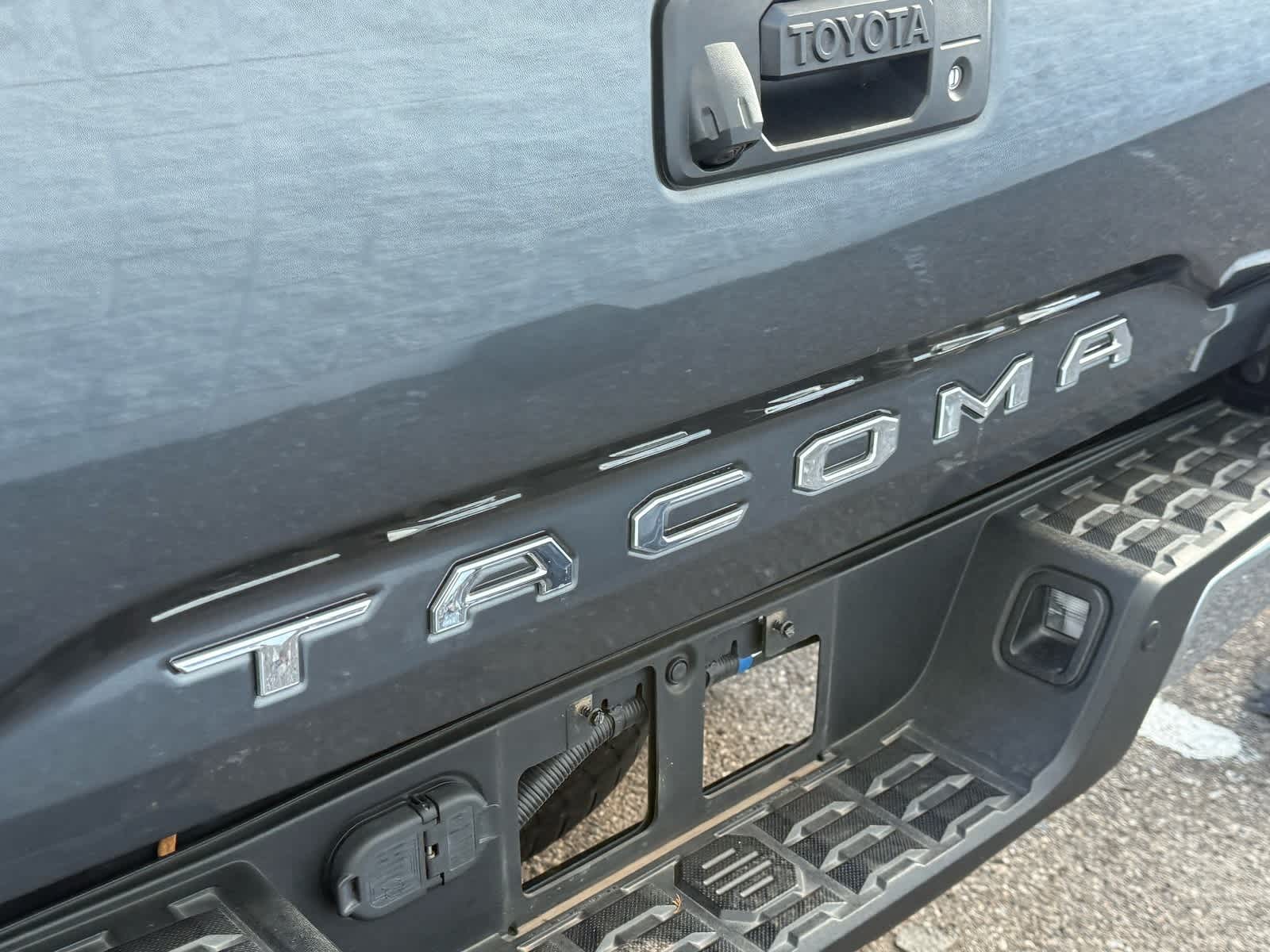 Thumbnail: 2022 Toyota Tacoma - 7