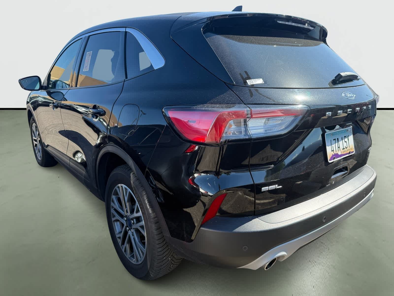 Thumbnail: 2022 Ford Escape - 3