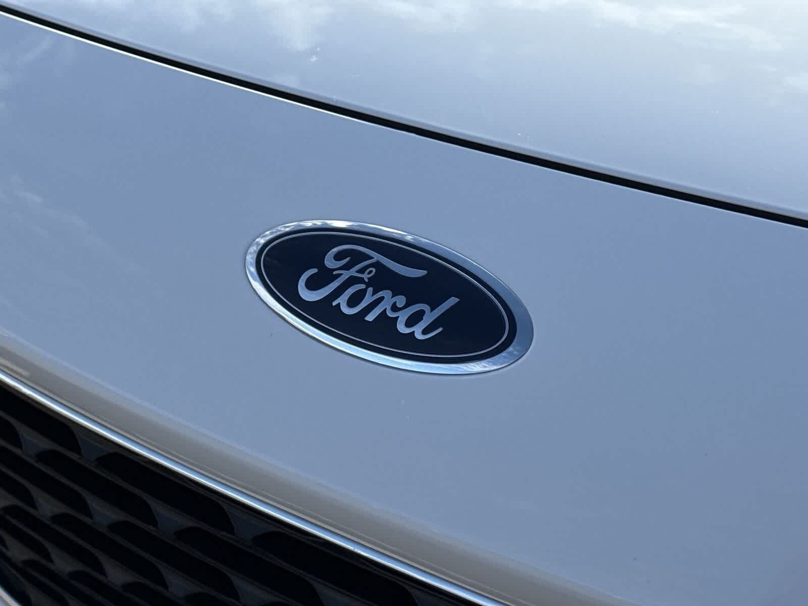 Thumbnail: 2022 Ford Escape - 32