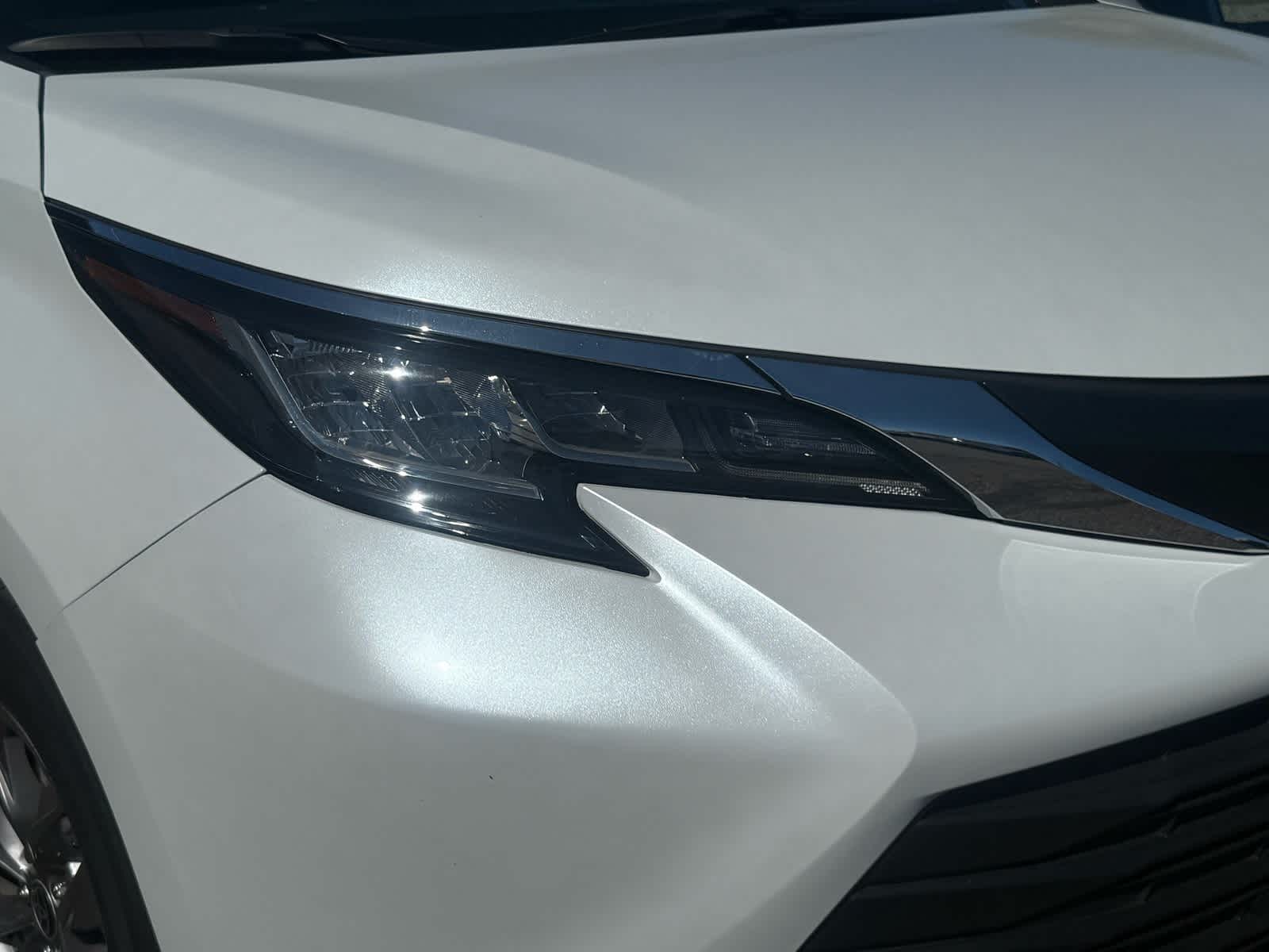 Thumbnail: 2022 Toyota Sienna - 19