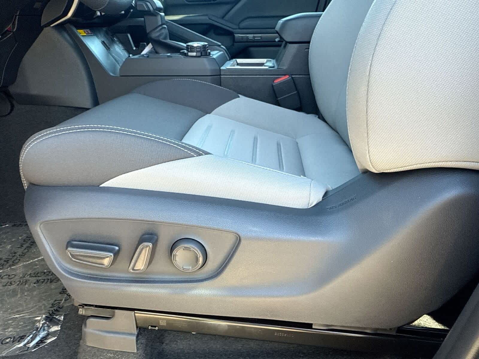 Thumbnail: 2025 Toyota Tacoma - 17