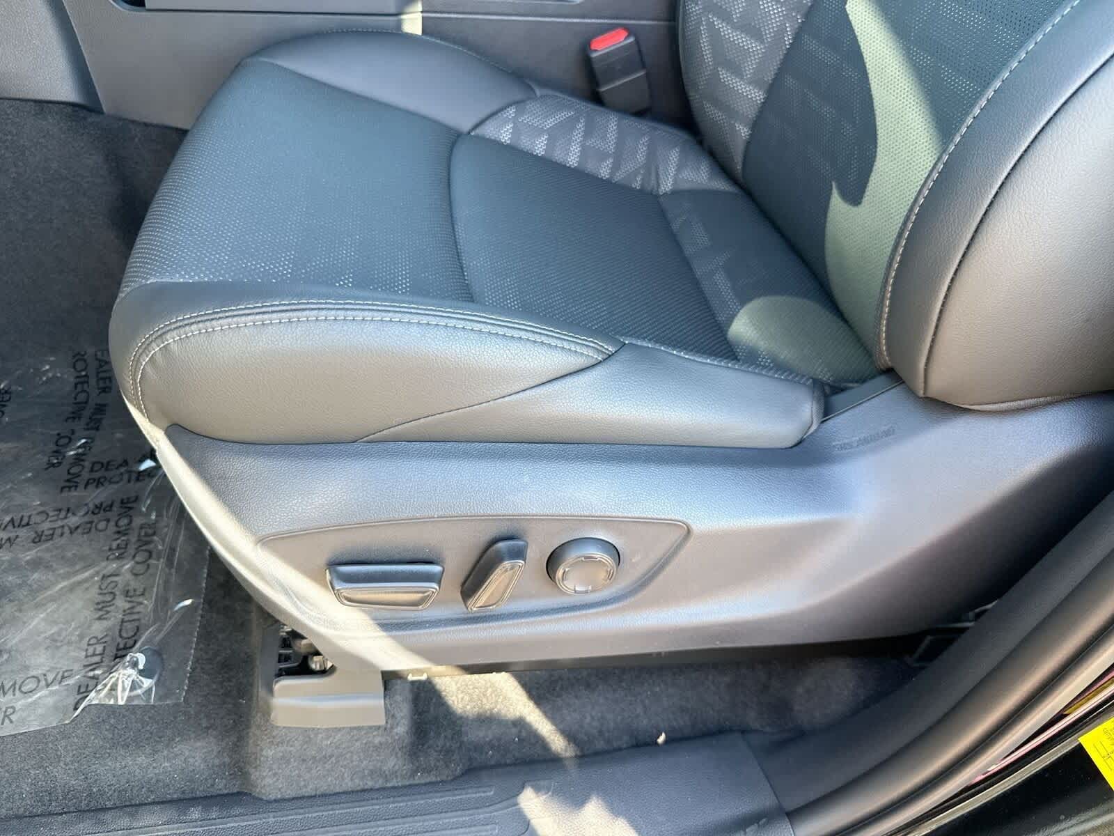 Thumbnail: 2025 Toyota Tacoma - 18