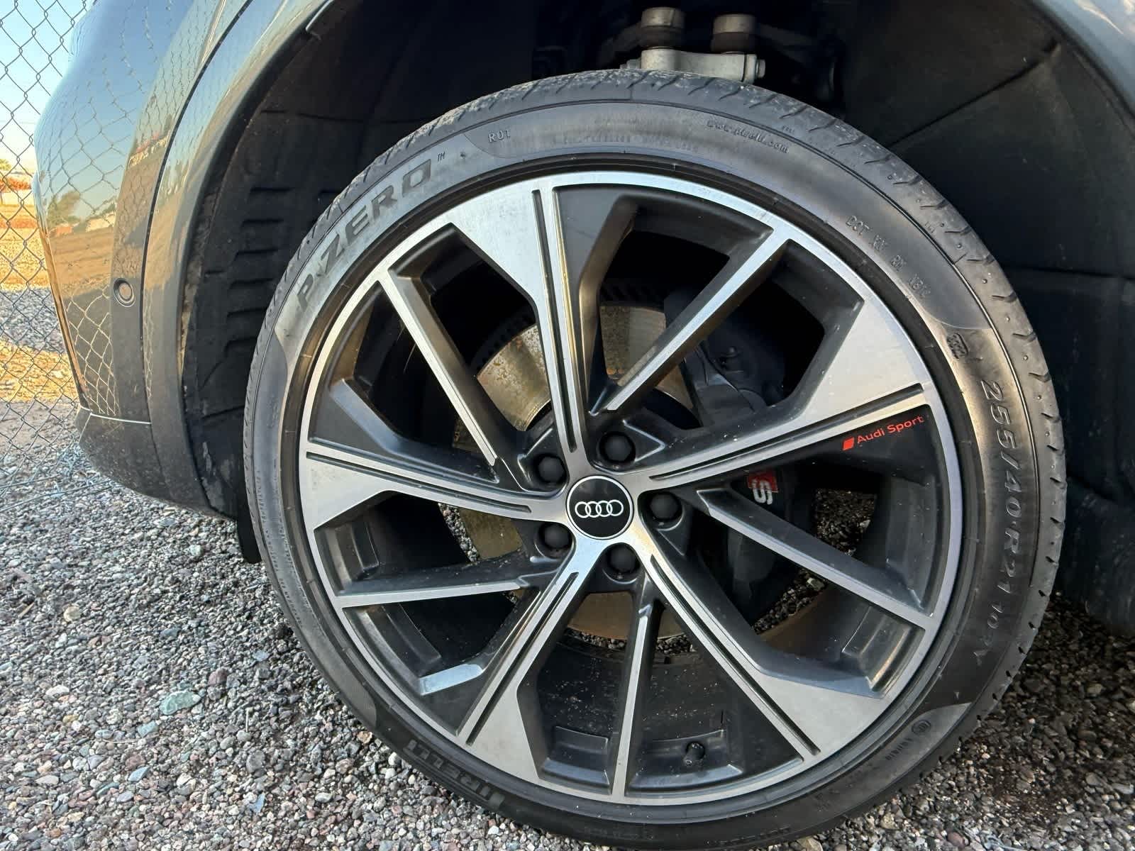Thumbnail: 2022 Audi SQ5 - 6