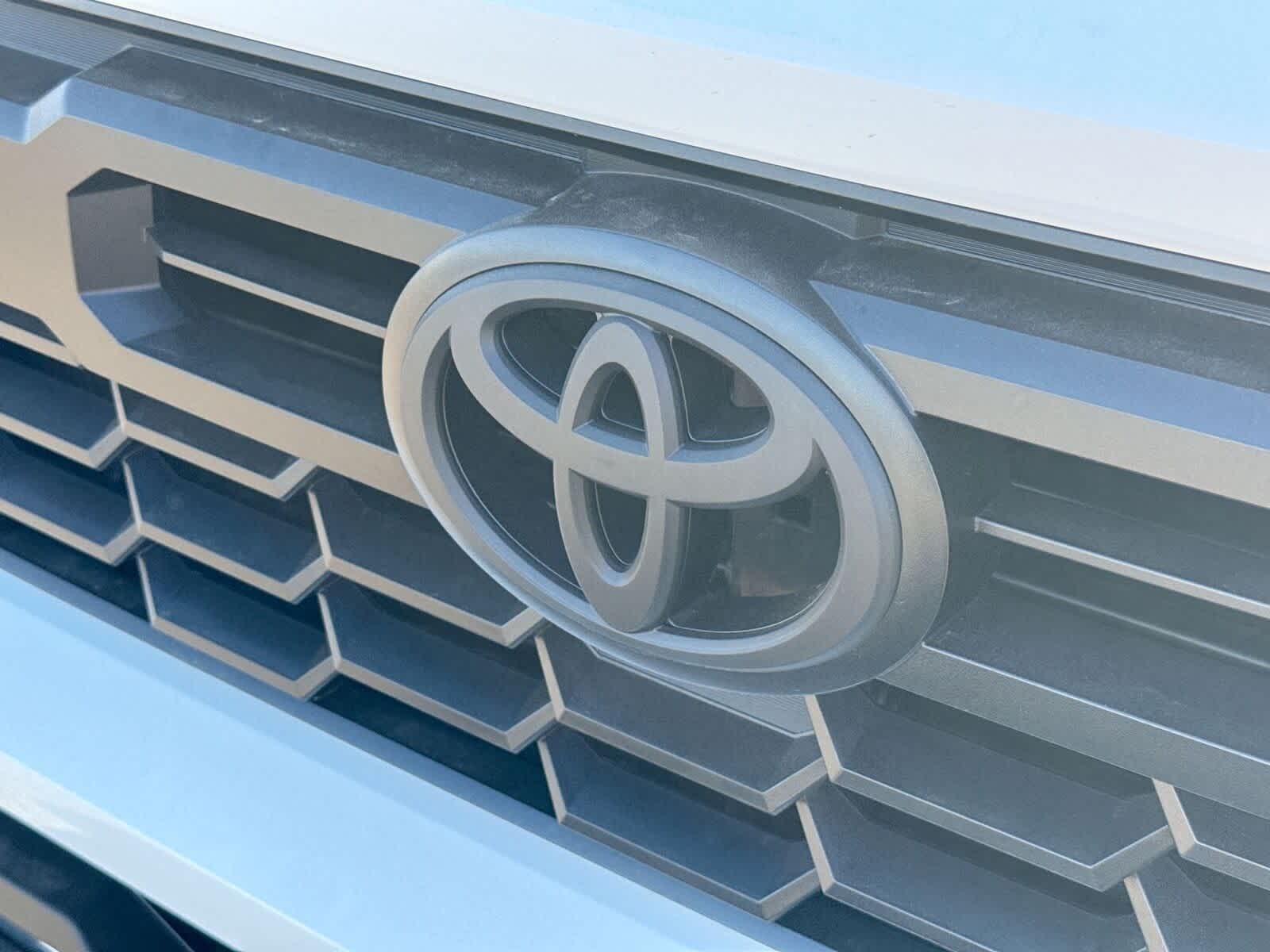 Thumbnail: 2025 Toyota Tacoma - 32