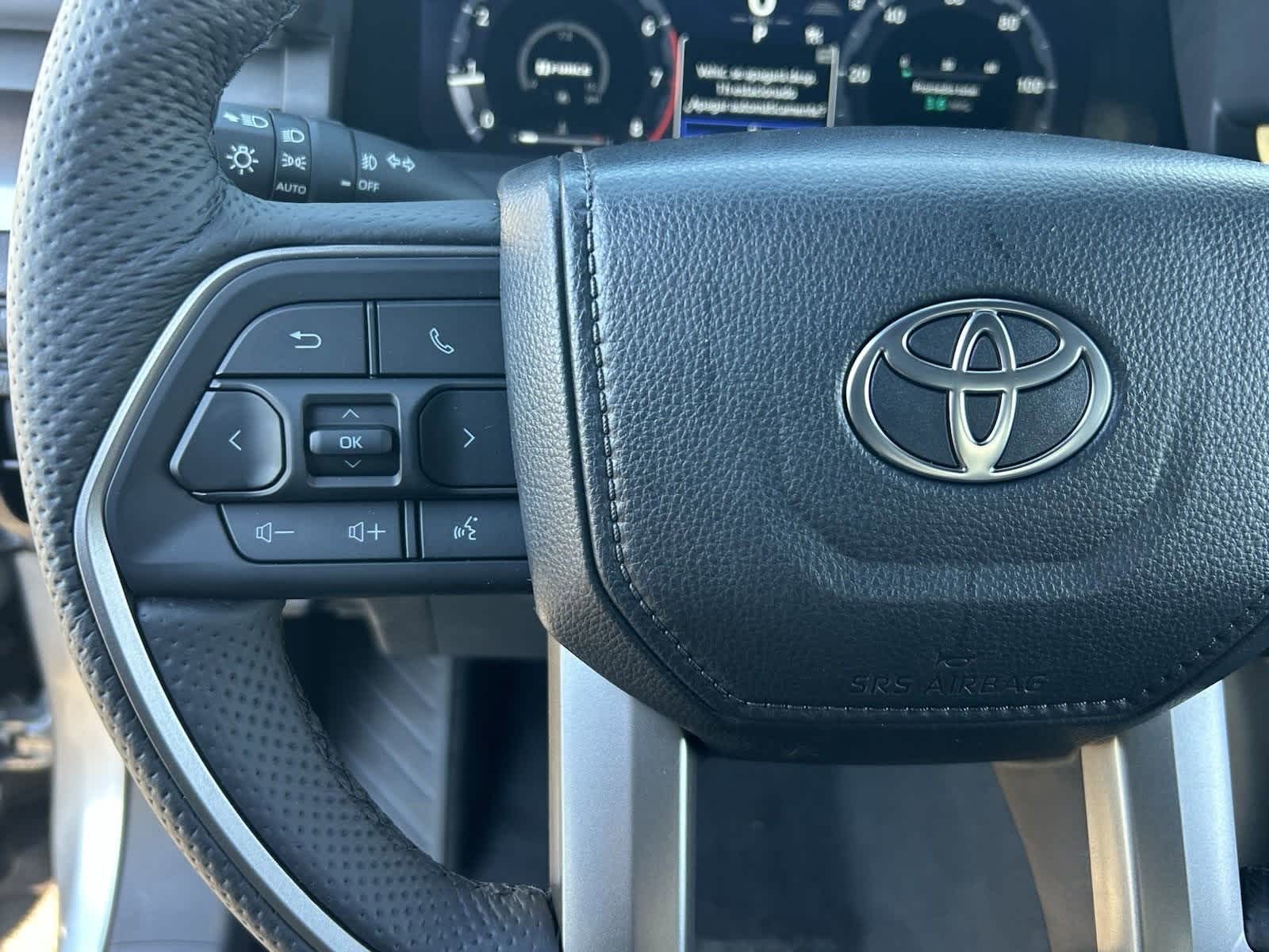 Thumbnail: 2024 Toyota Tacoma - 17