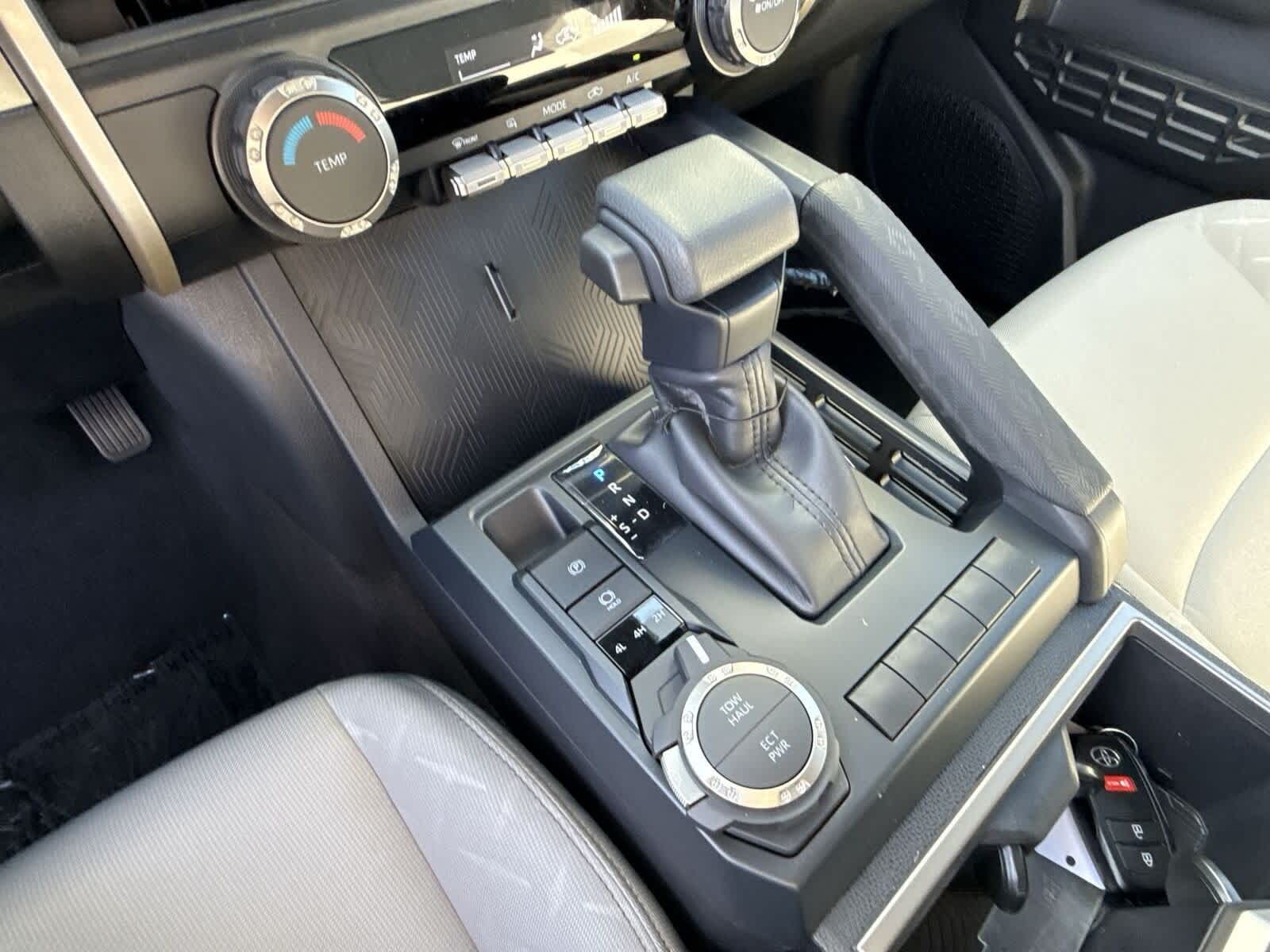 Thumbnail: 2025 Toyota Tacoma - 25