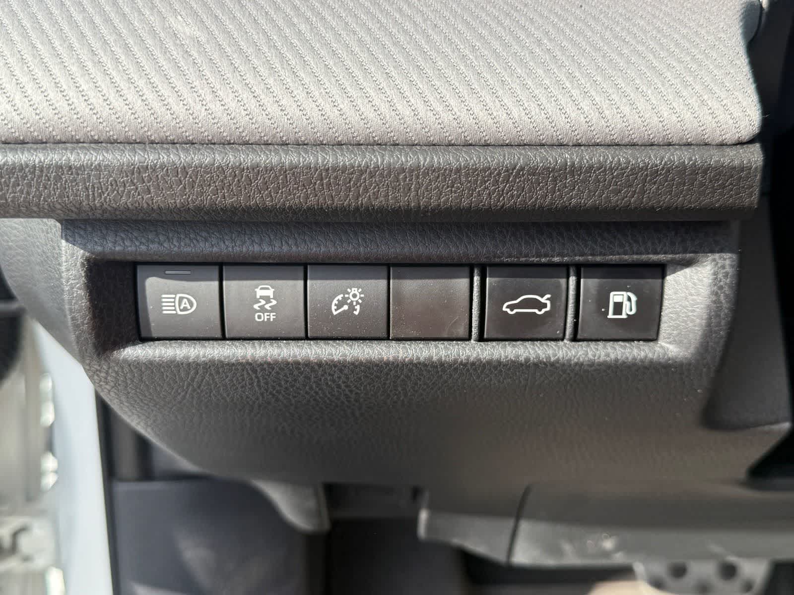 Thumbnail: 2025 Toyota Camry - 14