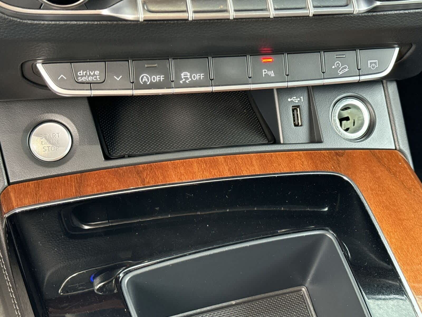 Thumbnail: 2023 Audi Q5 - 24