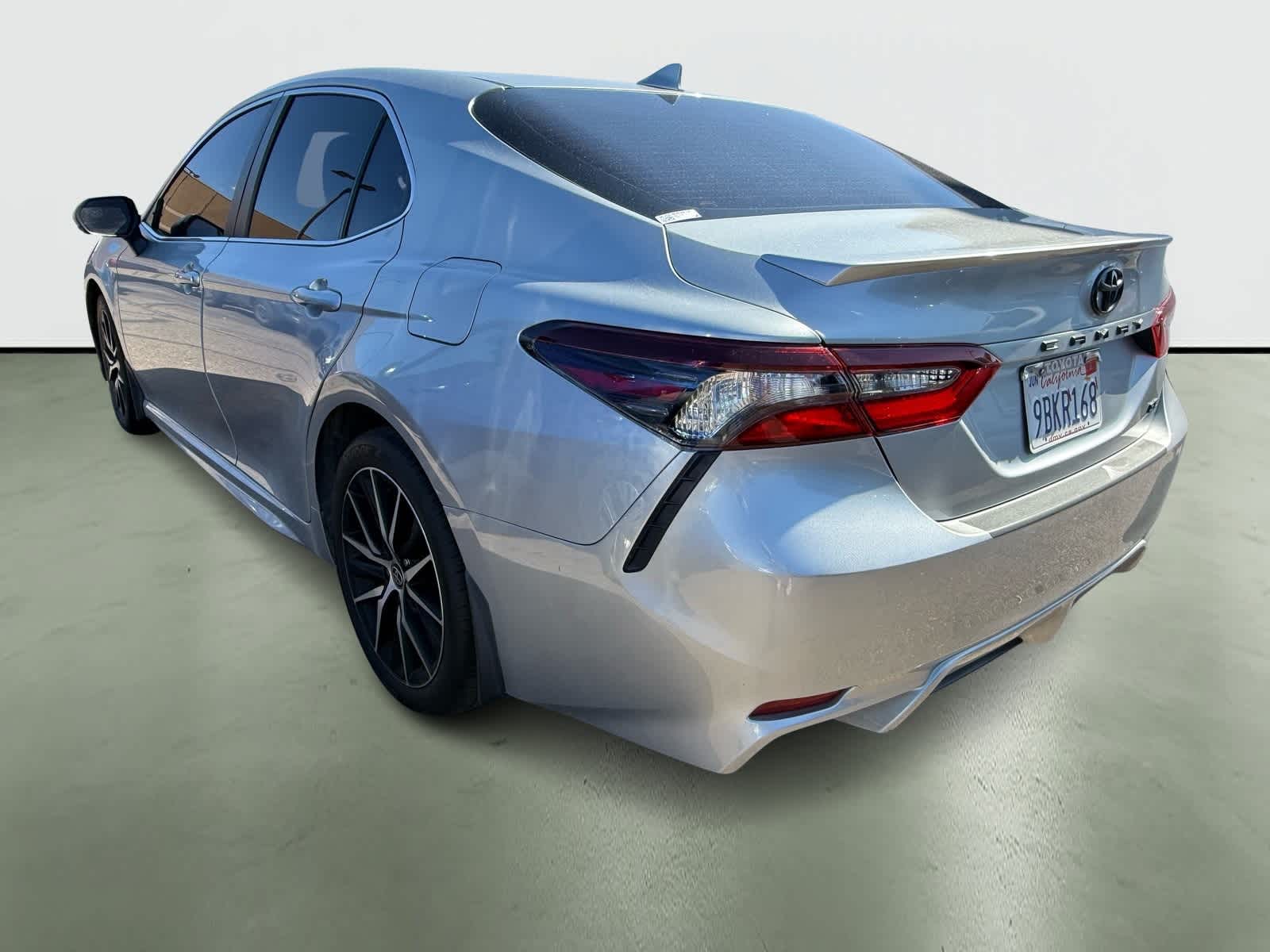Thumbnail: 2022 Toyota Camry - 3