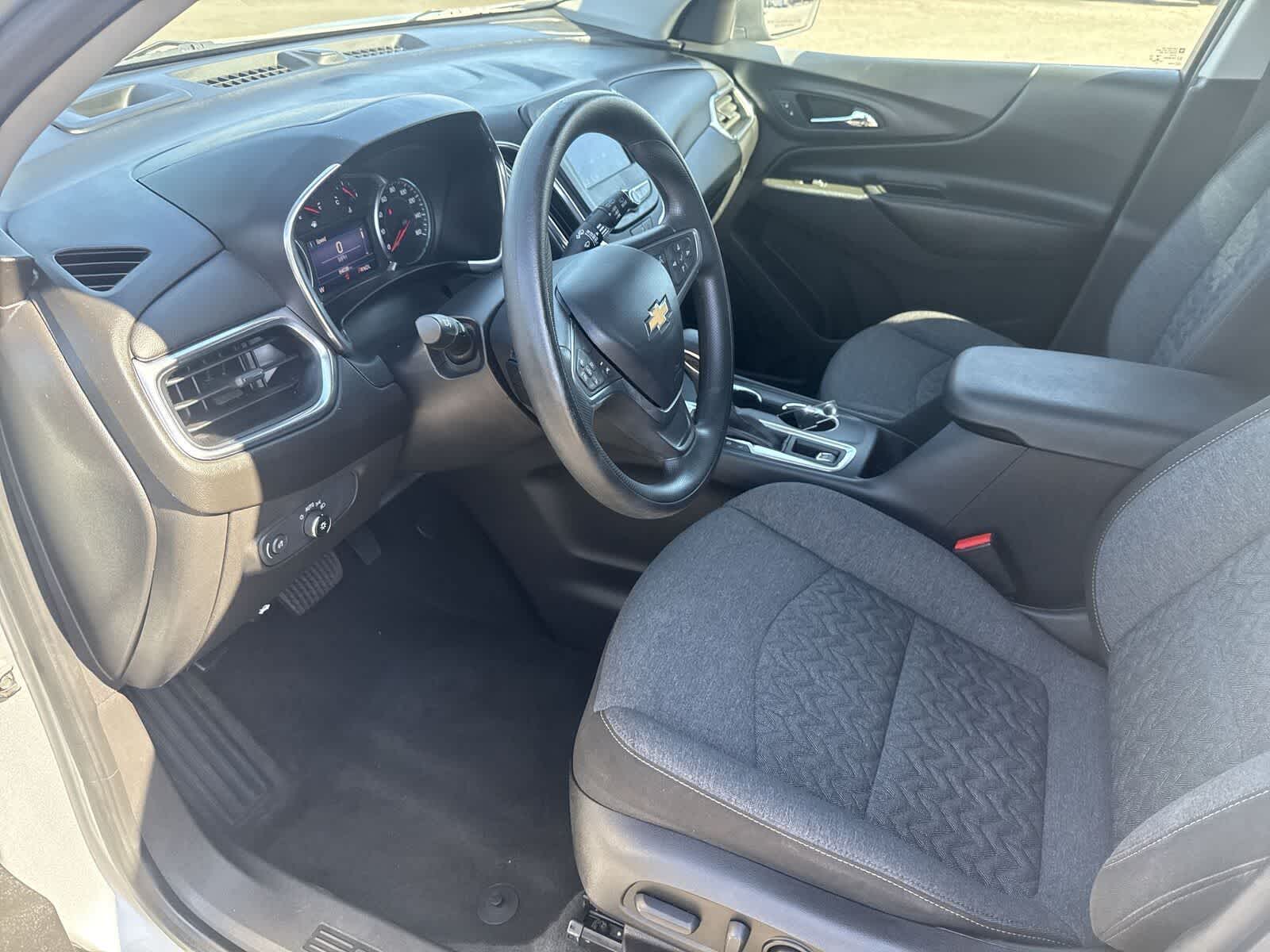 Thumbnail: 2022 Chevrolet Equinox - 16