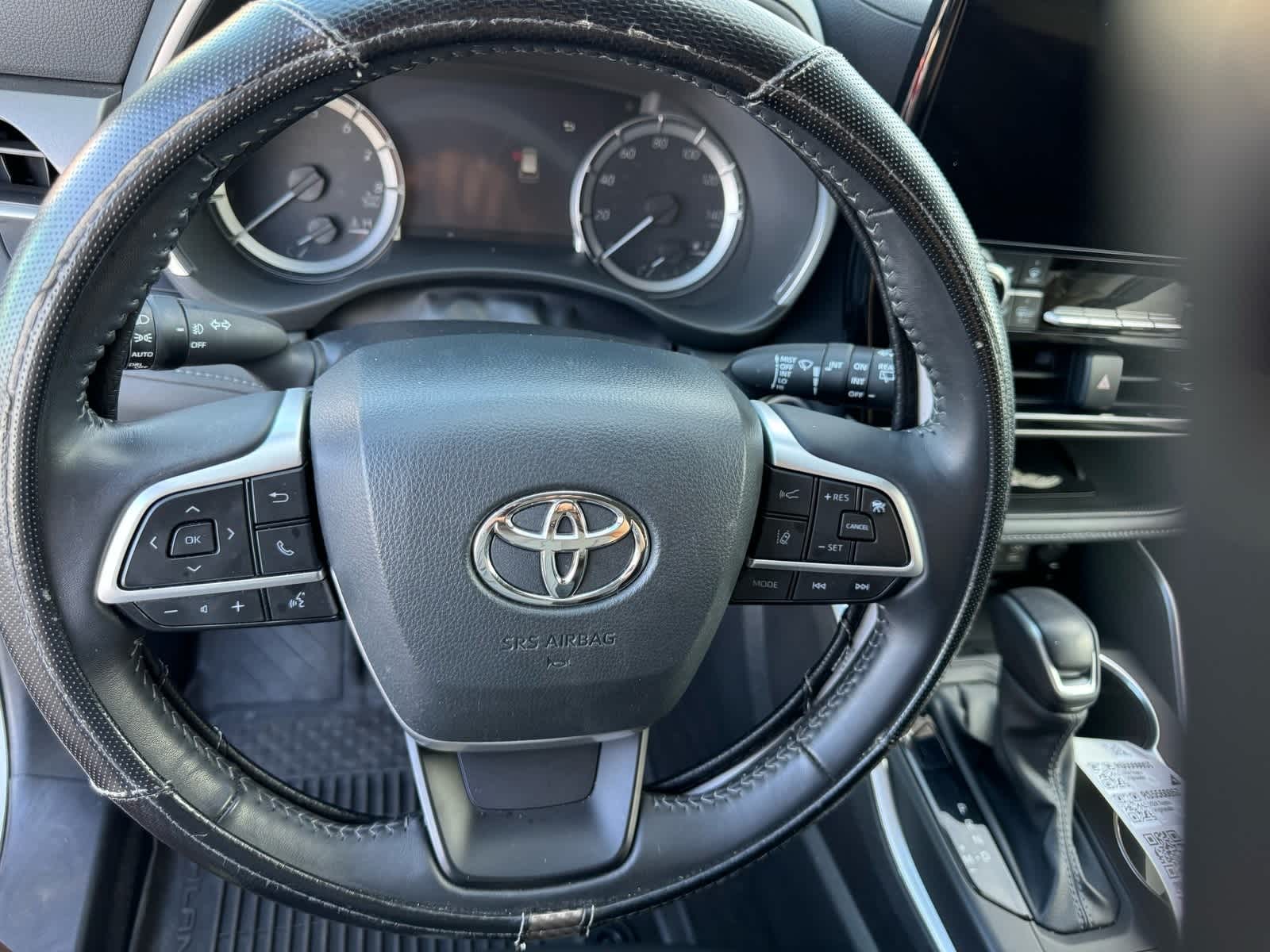 Thumbnail: 2024 Toyota Highlander - 12