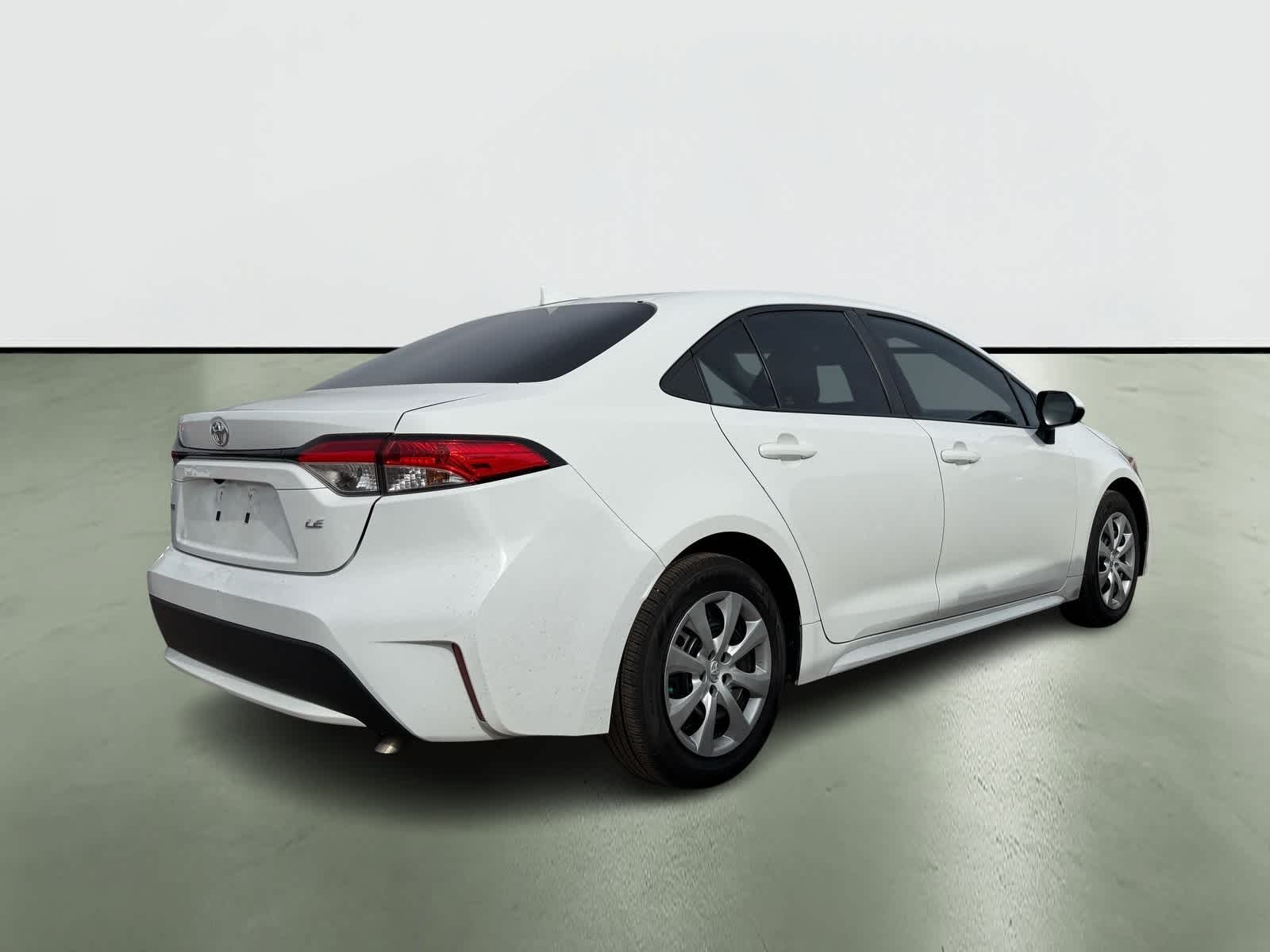 Thumbnail: 2022 Toyota Corolla - 4