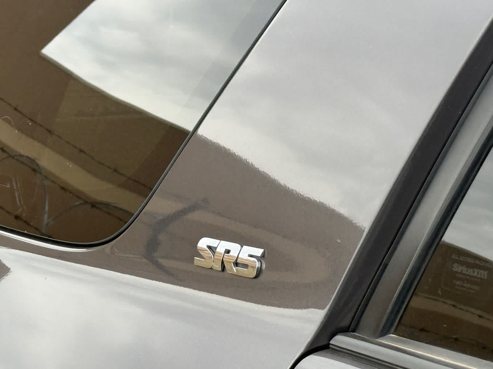 Thumbnail: 2015 Toyota 4Runner - 9