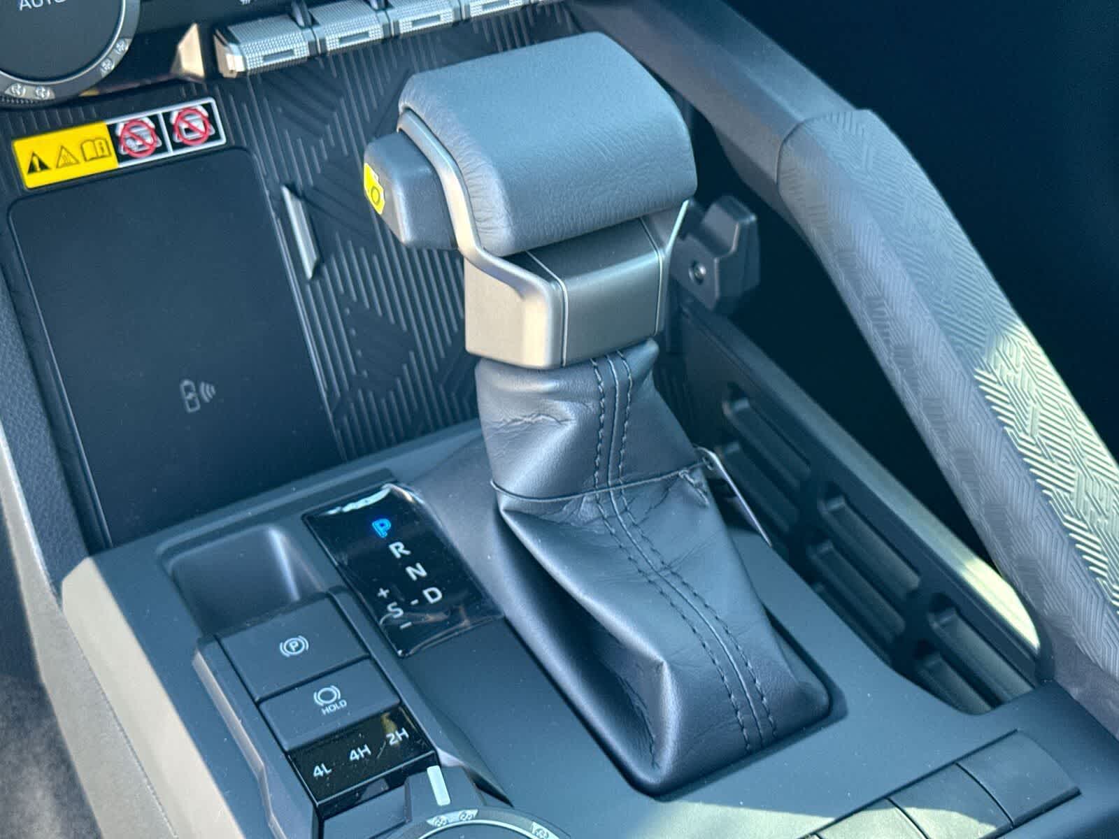 Thumbnail: 2025 Toyota Tacoma - 25