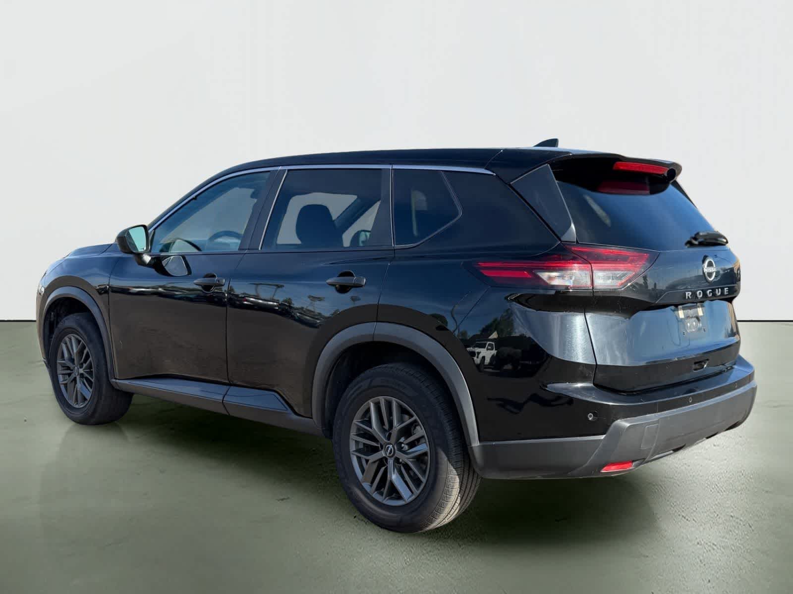 Thumbnail: 2024 Nissan Rogue - 3