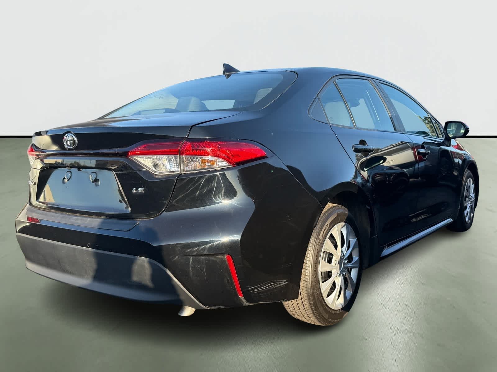 Thumbnail: 2024 Toyota Corolla - 3