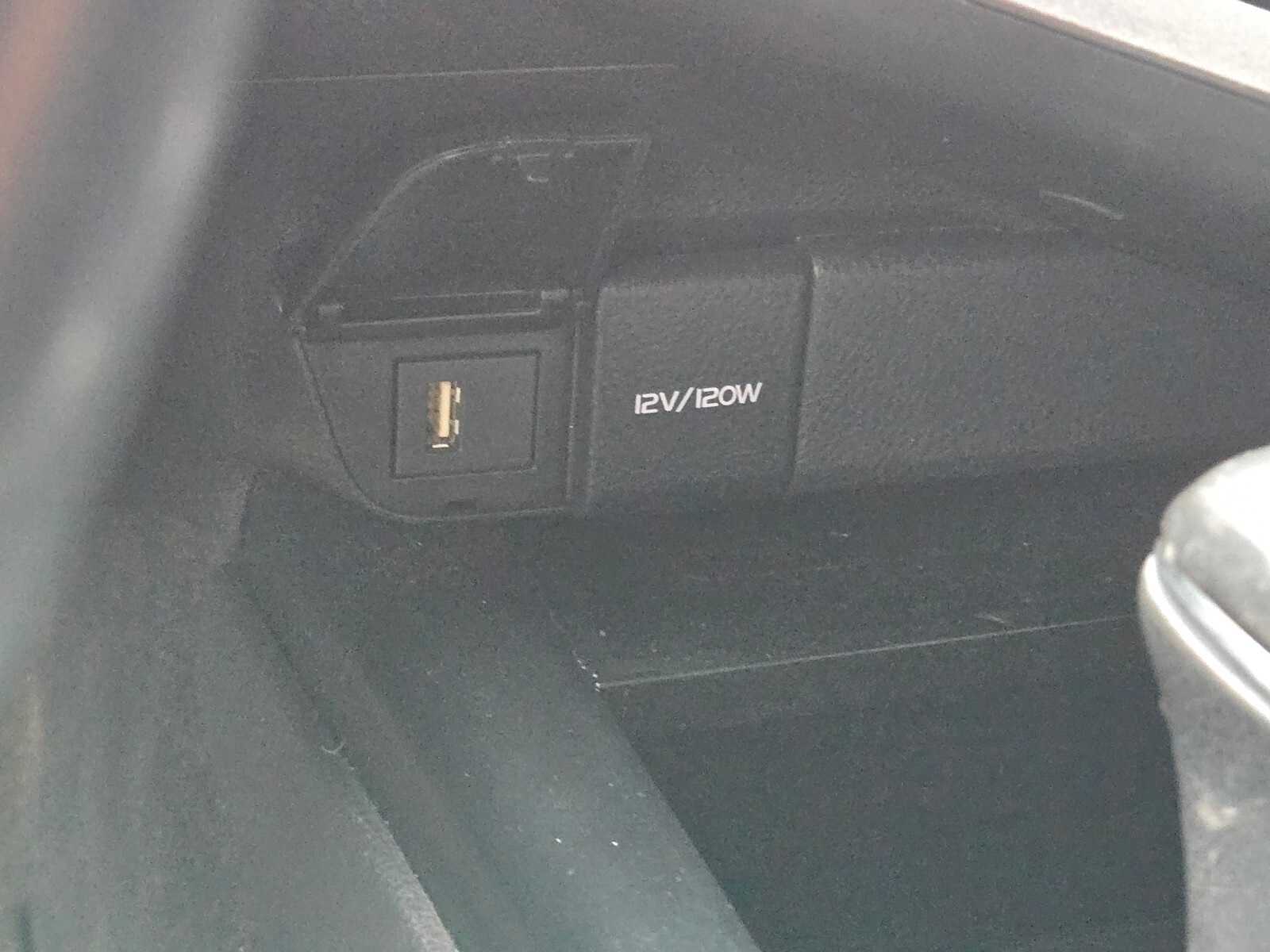 Thumbnail: 2020 Toyota Camry - 11