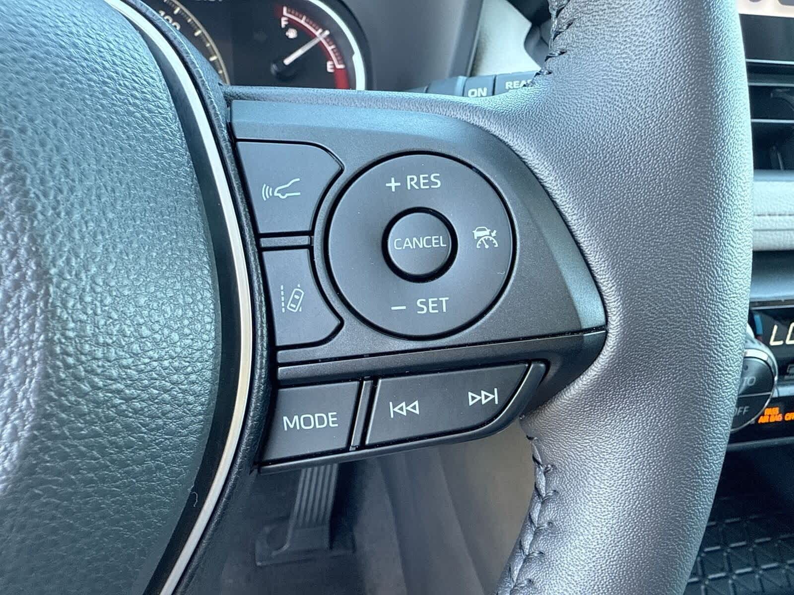 Thumbnail: 2023 Toyota RAV4 - 28