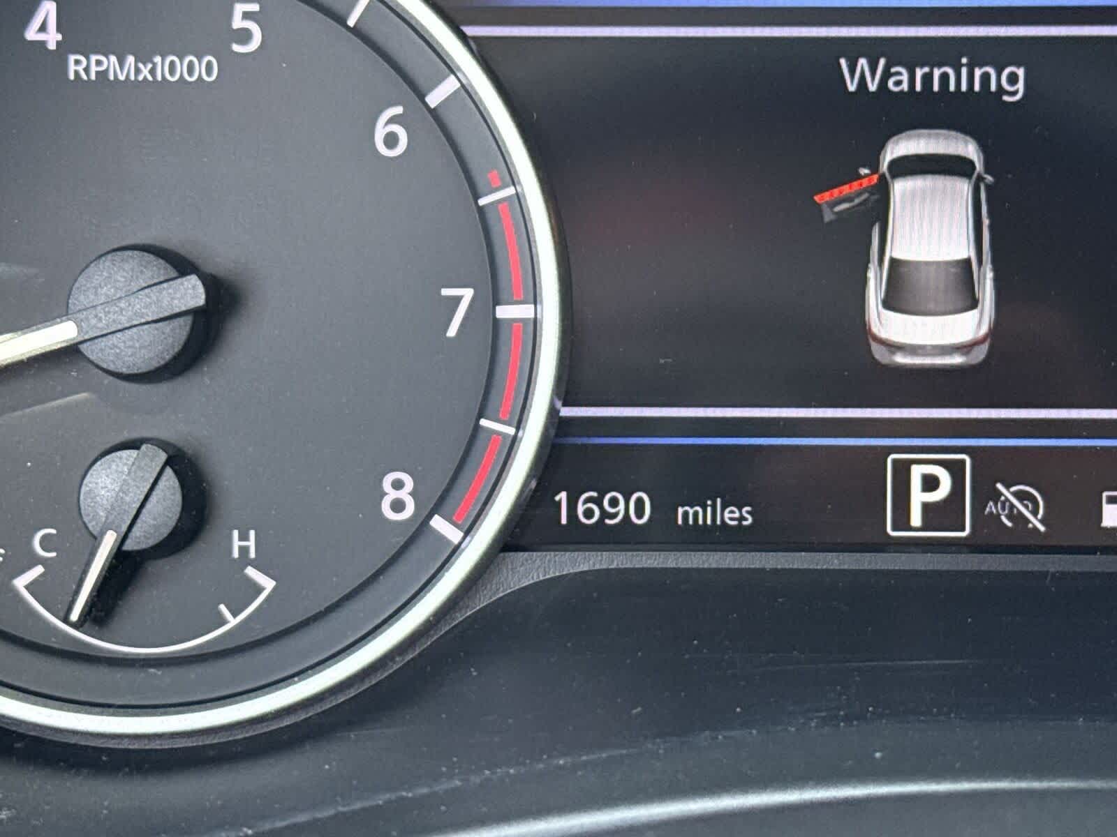 Thumbnail: 2025 Nissan Sentra - 31