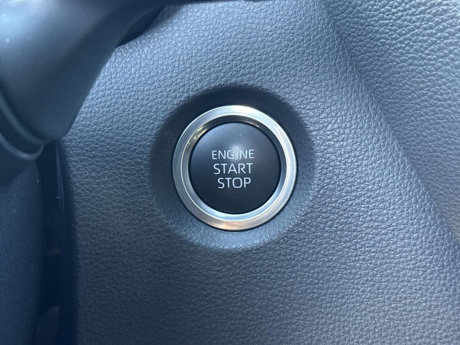 Thumbnail: 2025 Toyota Corolla - 25